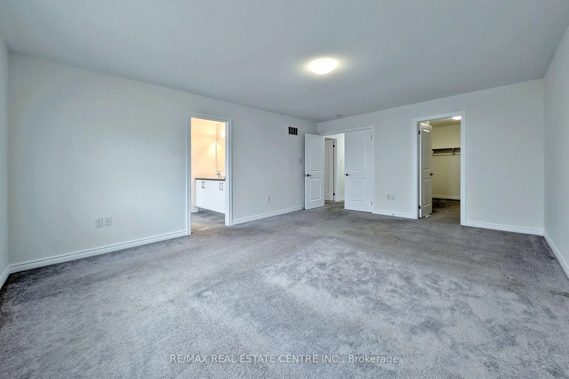 Photo 18 of 187 Lyle Drive, Clarington, Bowmanville — HOMEH