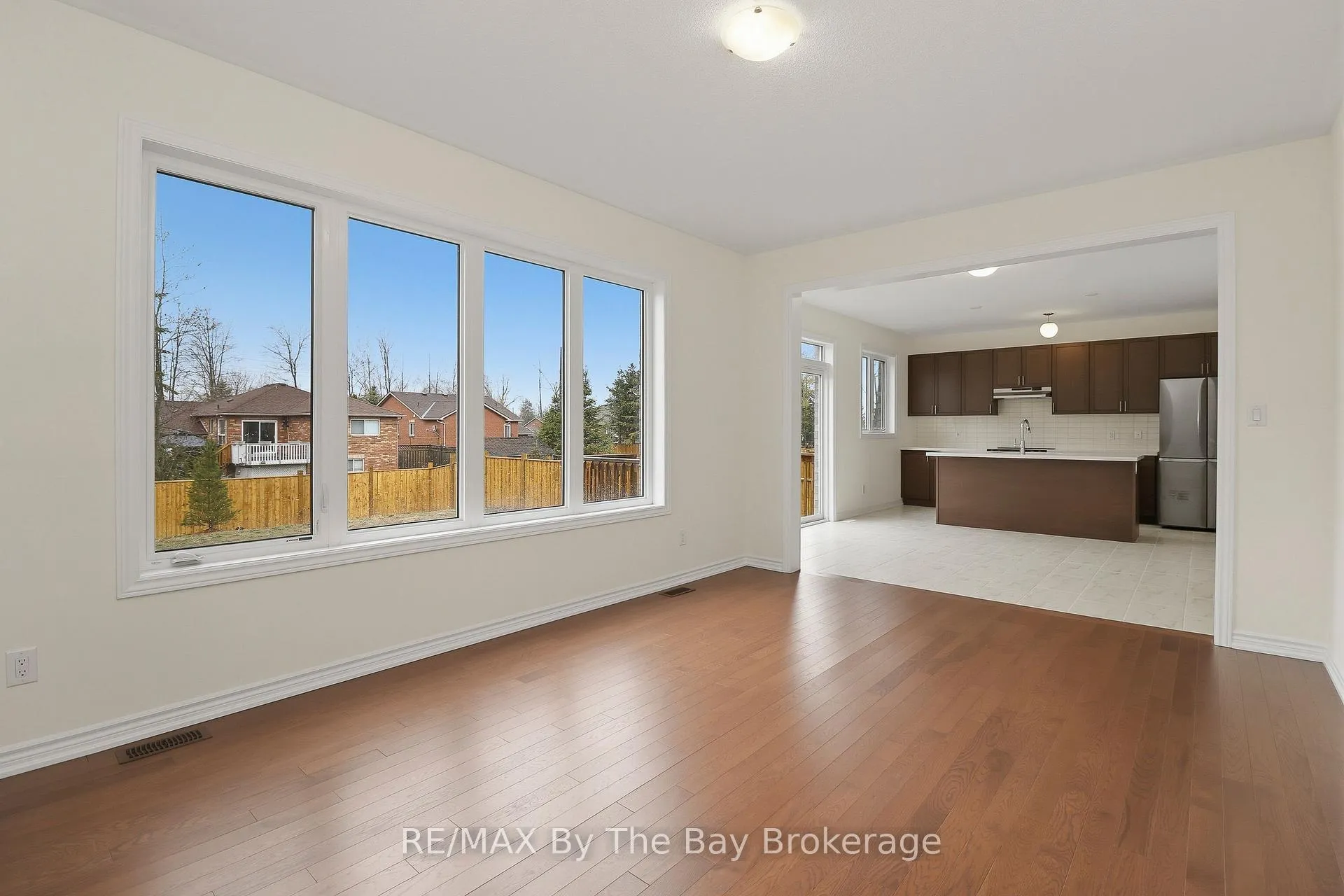Photo 12 of 15 Beatrice Drive, Wasaga Beach — HOMEH