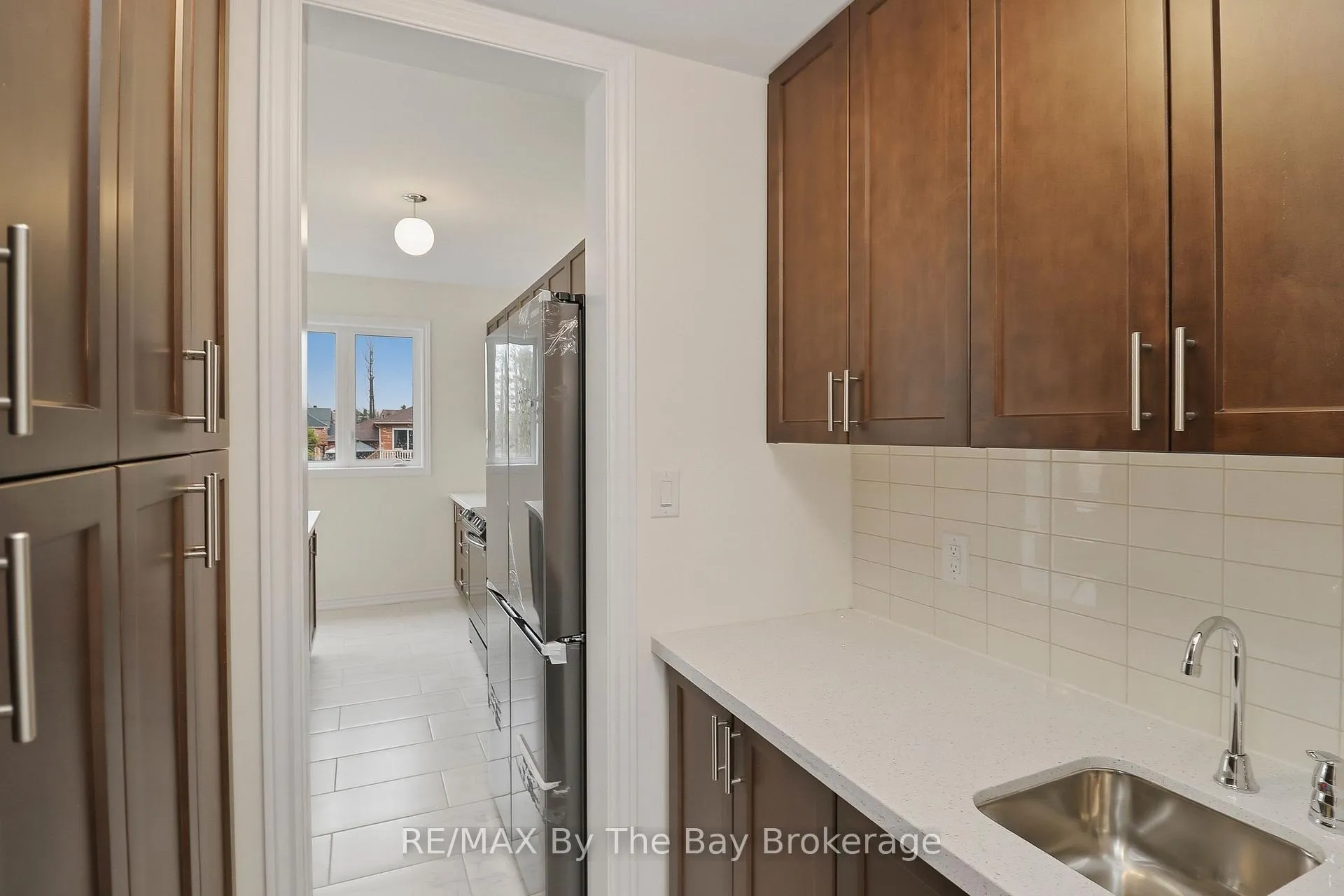 Photo 14 of 15 Beatrice Drive, Wasaga Beach — HOMEH