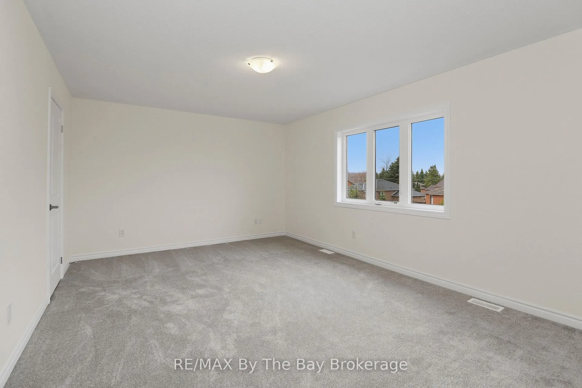Photo 28 of 15 Beatrice Drive, Wasaga Beach — HOMEH