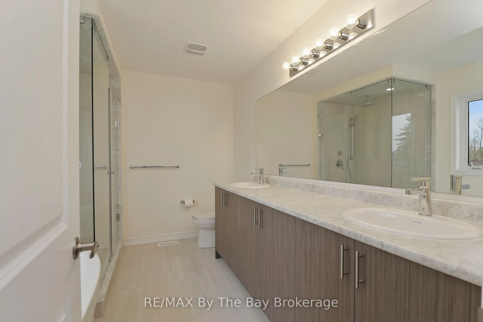 Photo 30 of 15 Beatrice Drive, Wasaga Beach — HOMEH