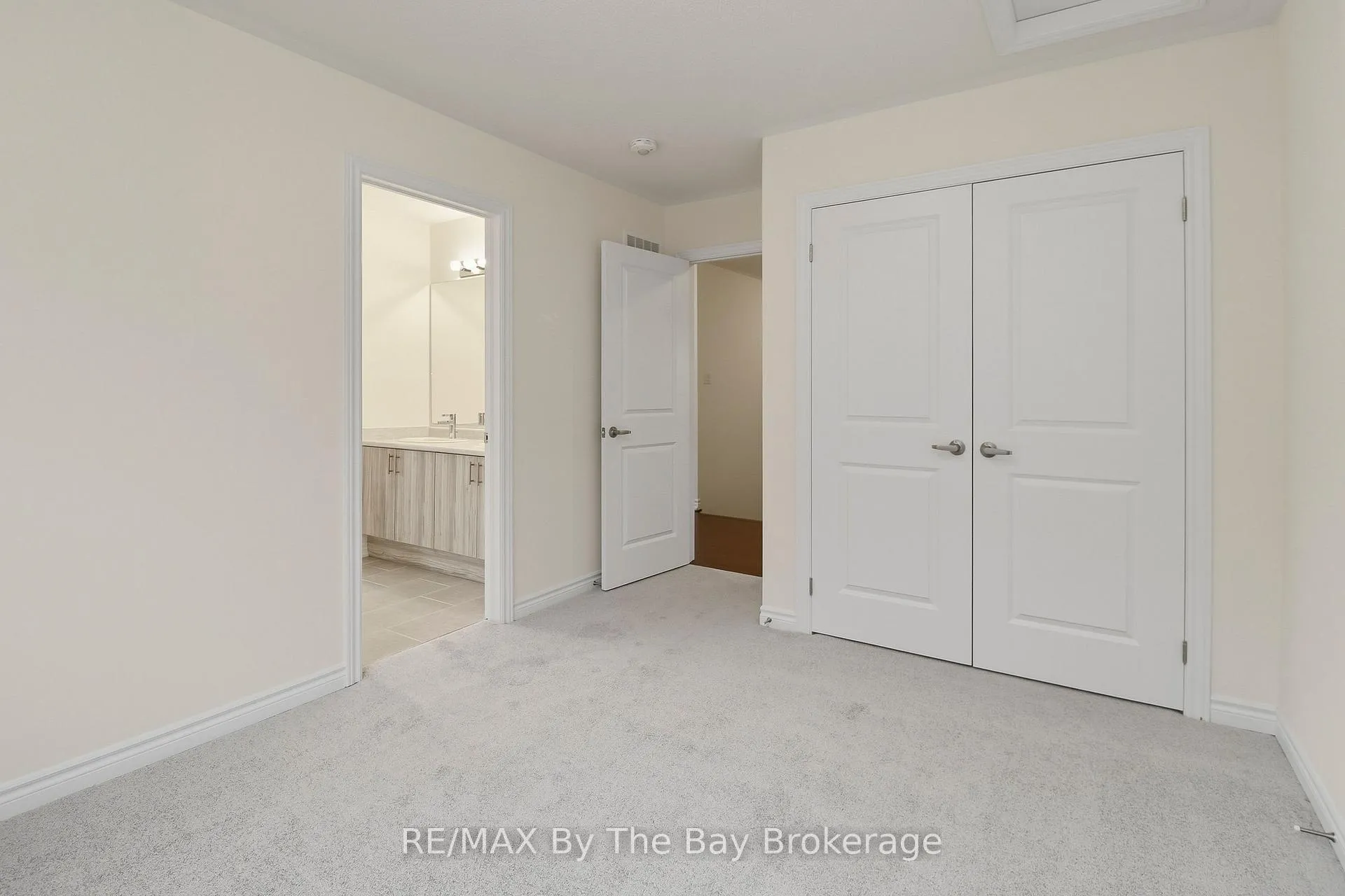Photo 32 of 15 Beatrice Drive, Wasaga Beach — HOMEH