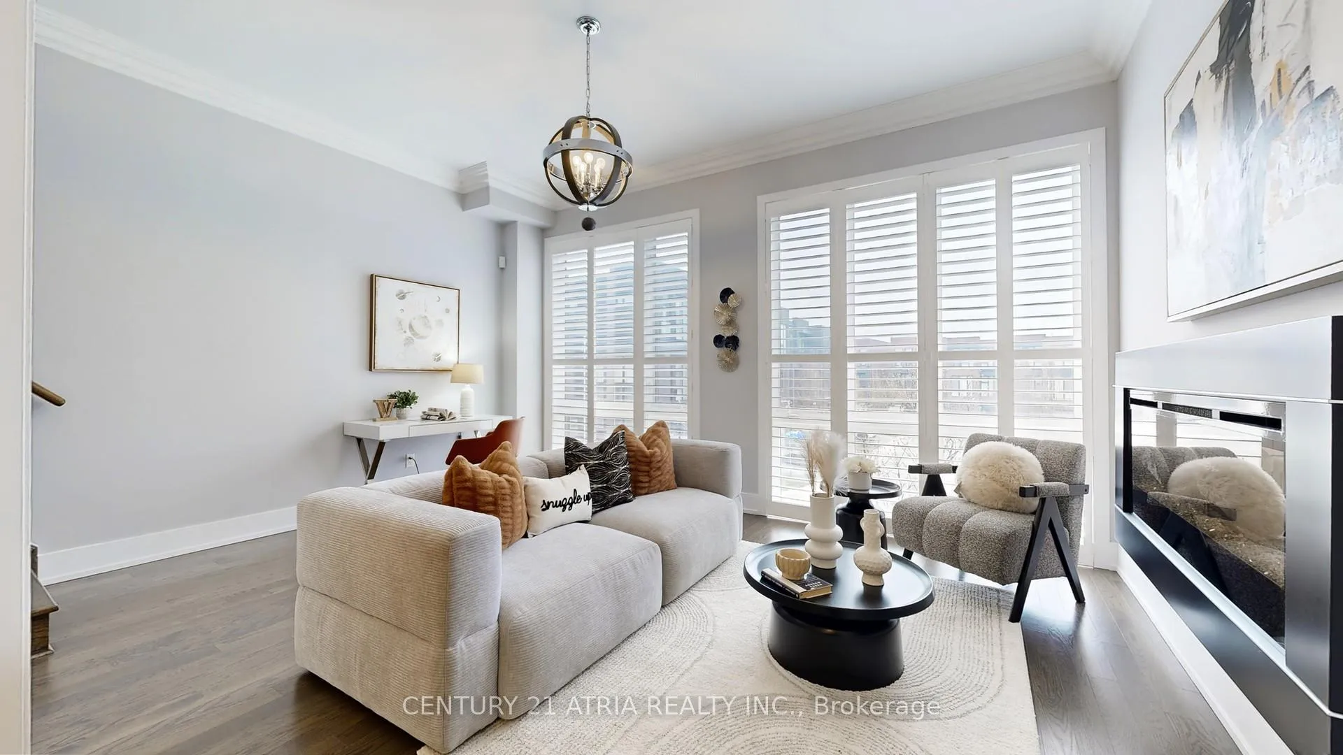 Photo 14 of 15 Thorncrest Drive, Vaughan, Patterson — HOMEH