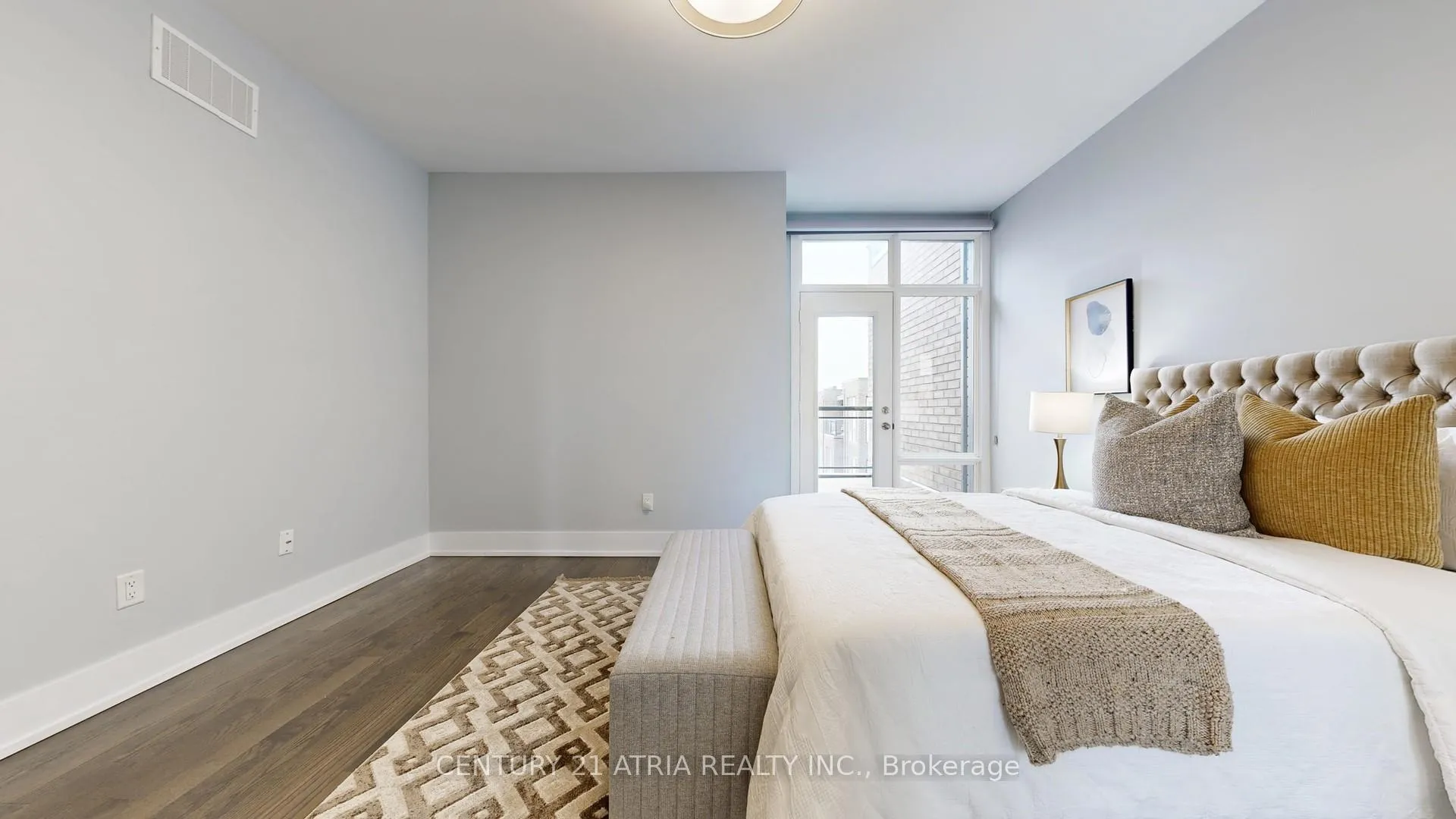 Photo 38 of 15 Thorncrest Drive, Vaughan, Patterson — HOMEH