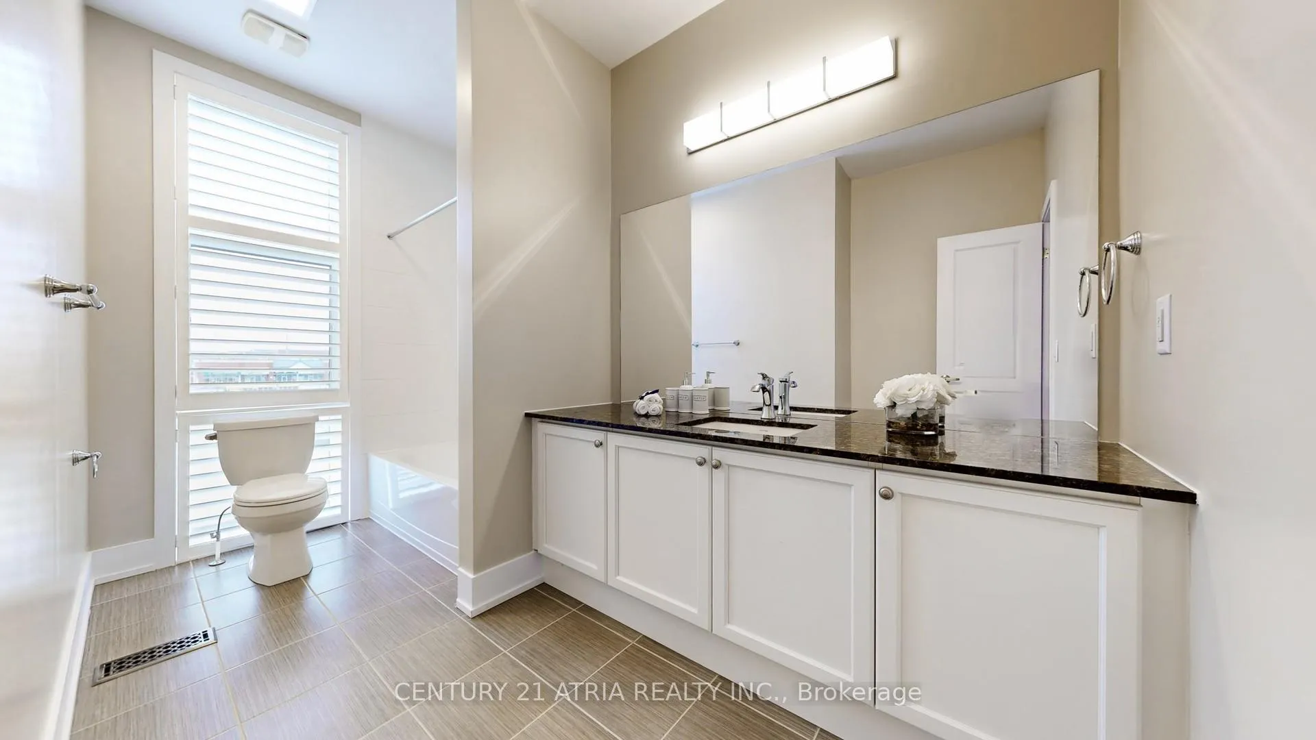 Photo 47 of 15 Thorncrest Drive, Vaughan, Patterson — HOMEH
