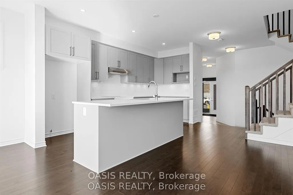 Photo 6 of 740 Pipit Lane, Ottawa, Barrhaven - Half Moon Bay — HOMEH