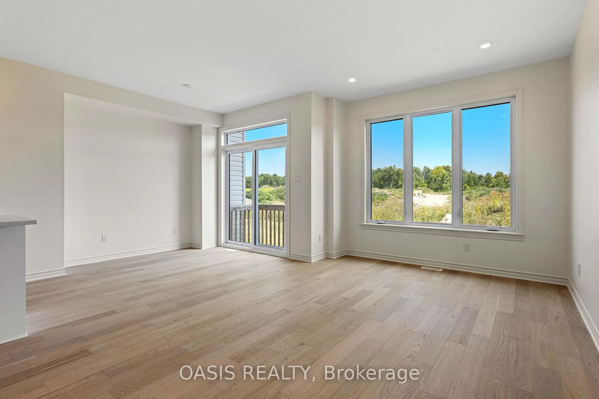 Photo 6 of 1055 Cope Drive, Ottawa, Stittsville (South) — HOMEH