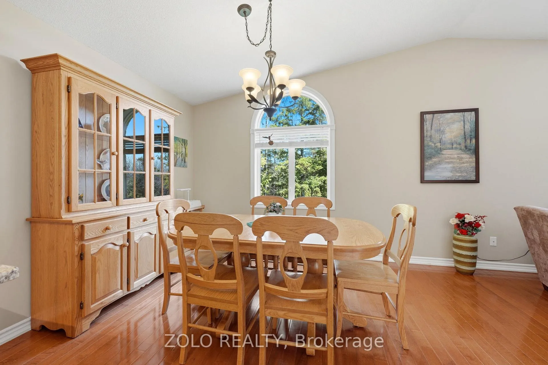 Photo 13 of 30 Sunset Beach Road, Georgina, Virginia — HOMEH