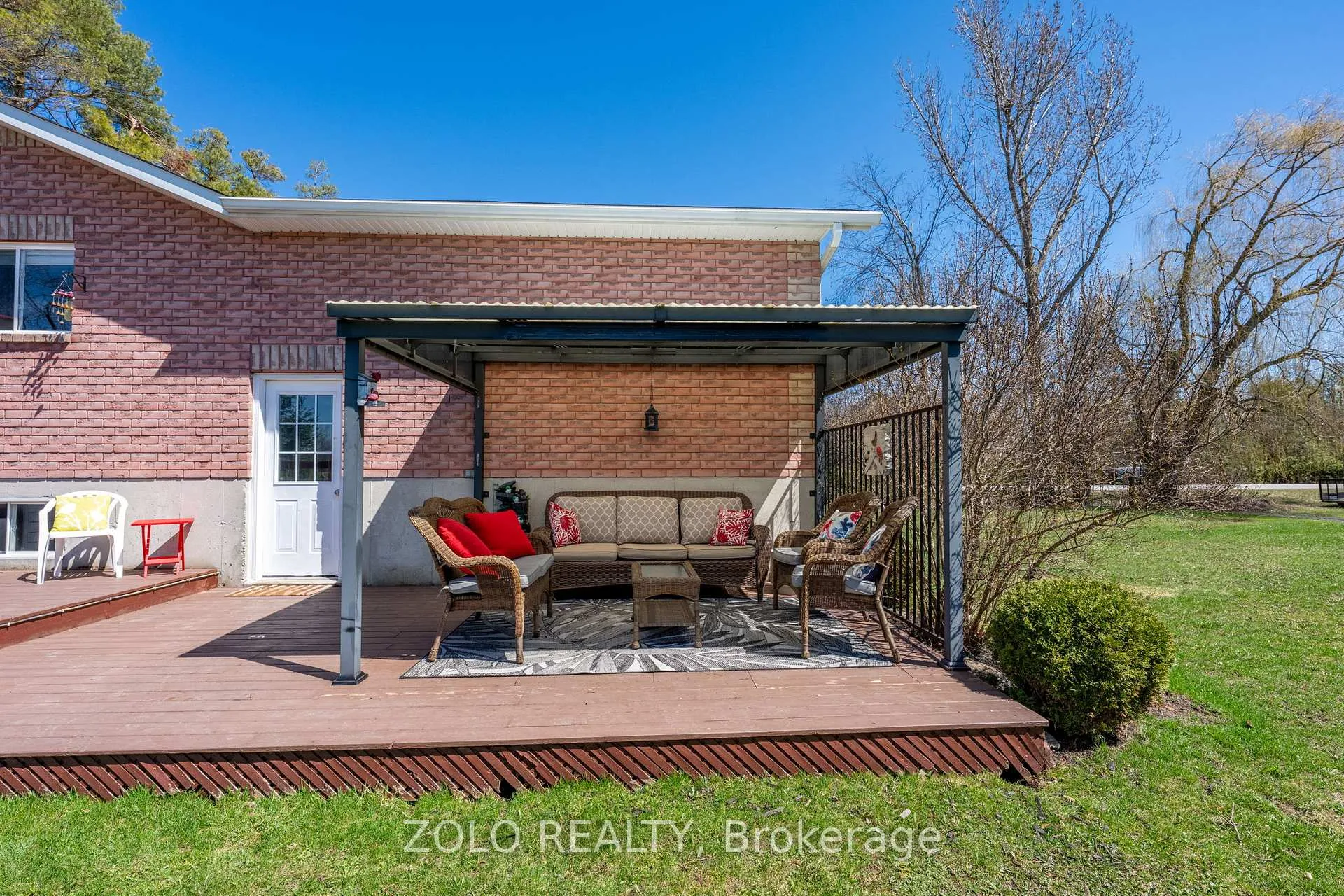 Photo 40 of 30 Sunset Beach Road, Georgina, Virginia — HOMEH