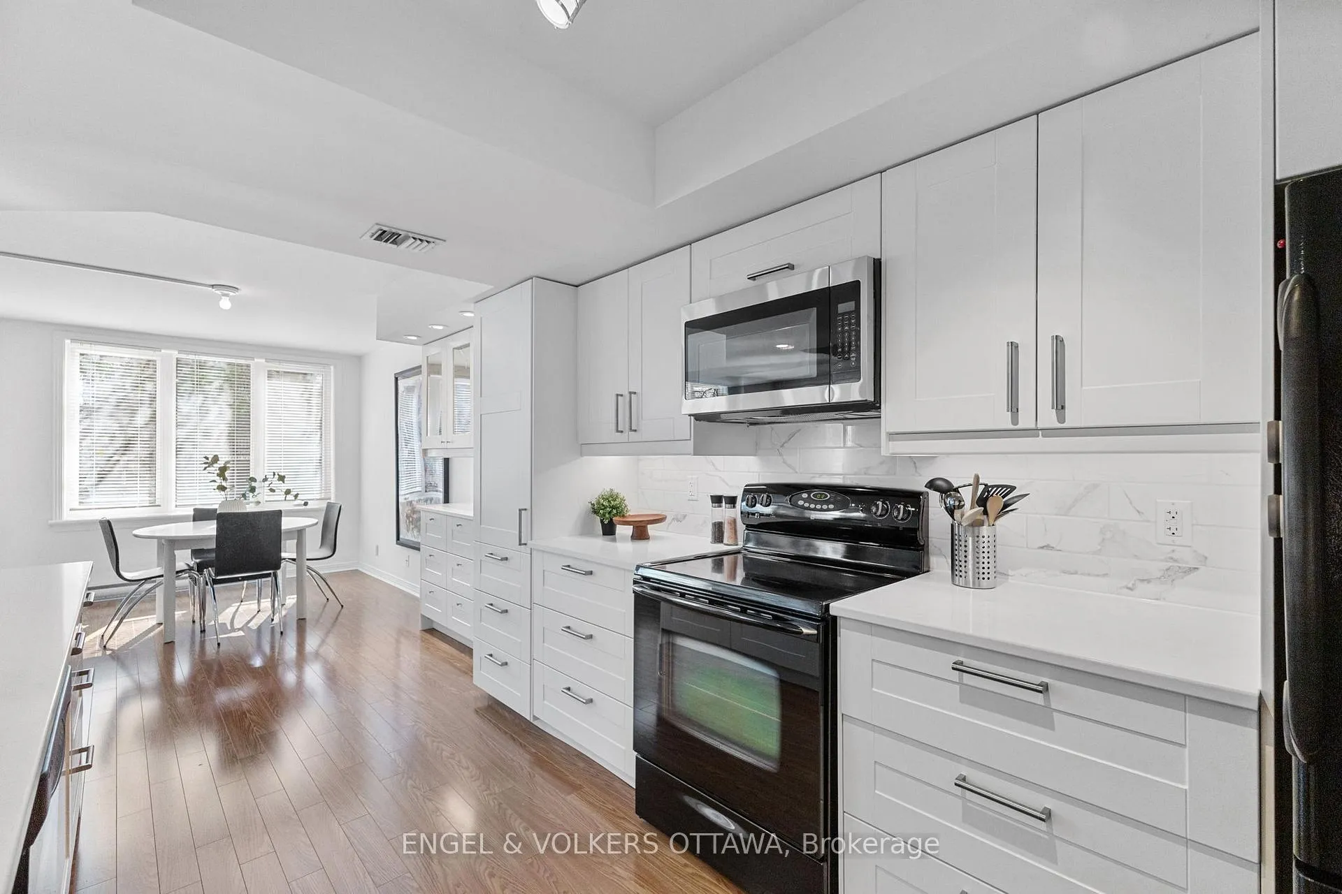 Photo 4 of Unit 206, 205 Somerset Street W, Ottawa, Ottawa Centre — HOMEH