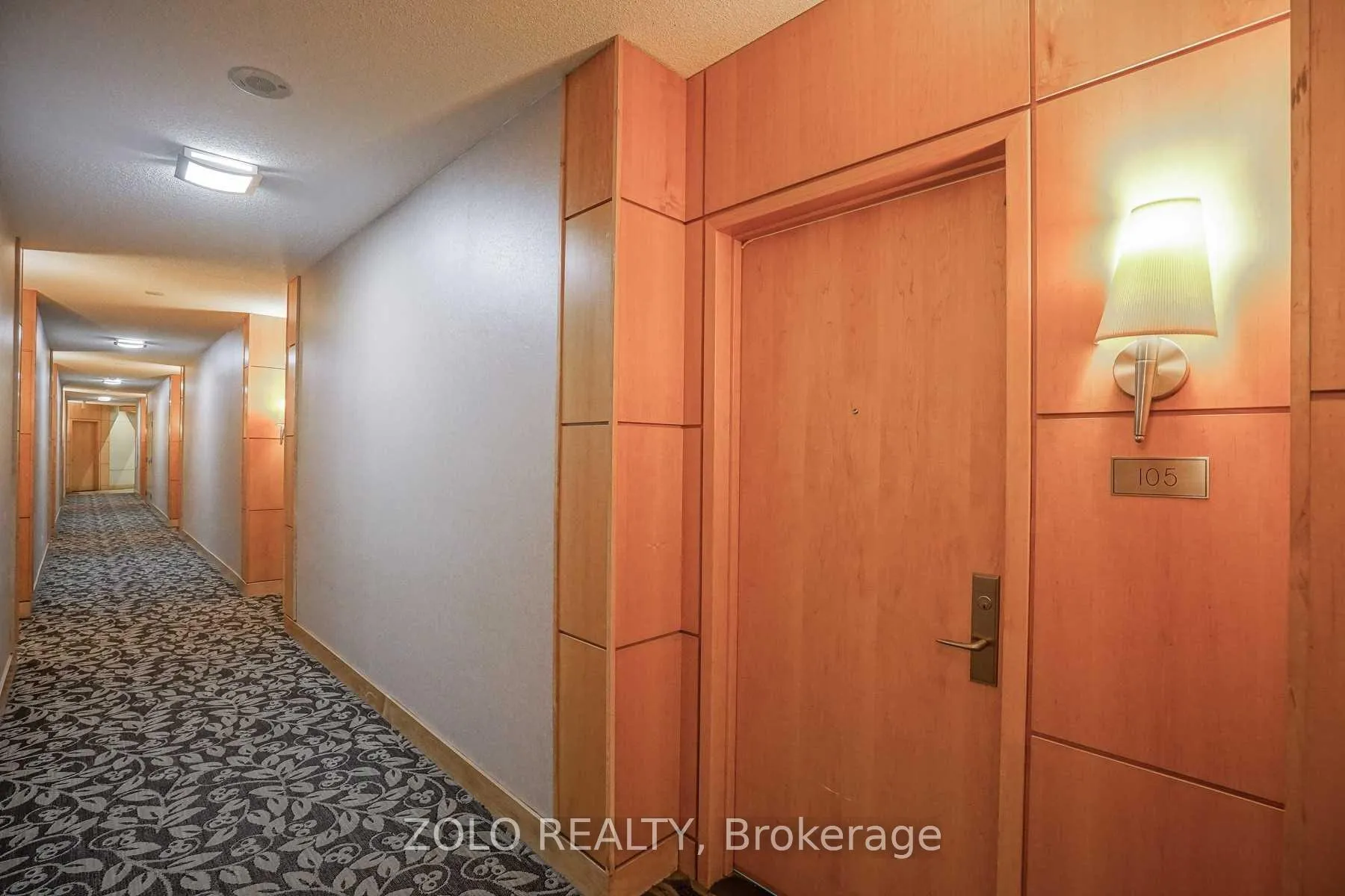 Photo 6 of Unit 105, 62 Suncrest Boulevard, Markham, Commerce Valley — HOMEH