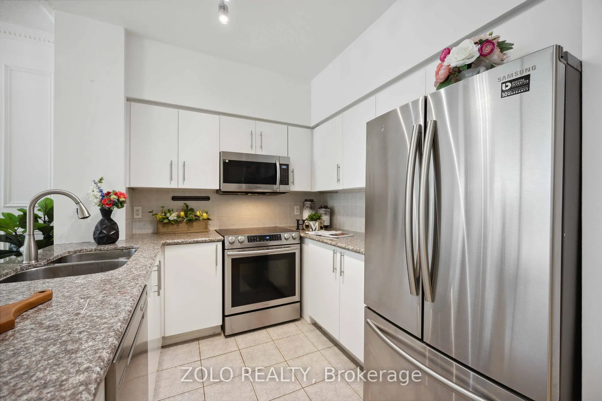 Photo 11 of Unit 105, 62 Suncrest Boulevard, Markham, Commerce Valley — HOMEH