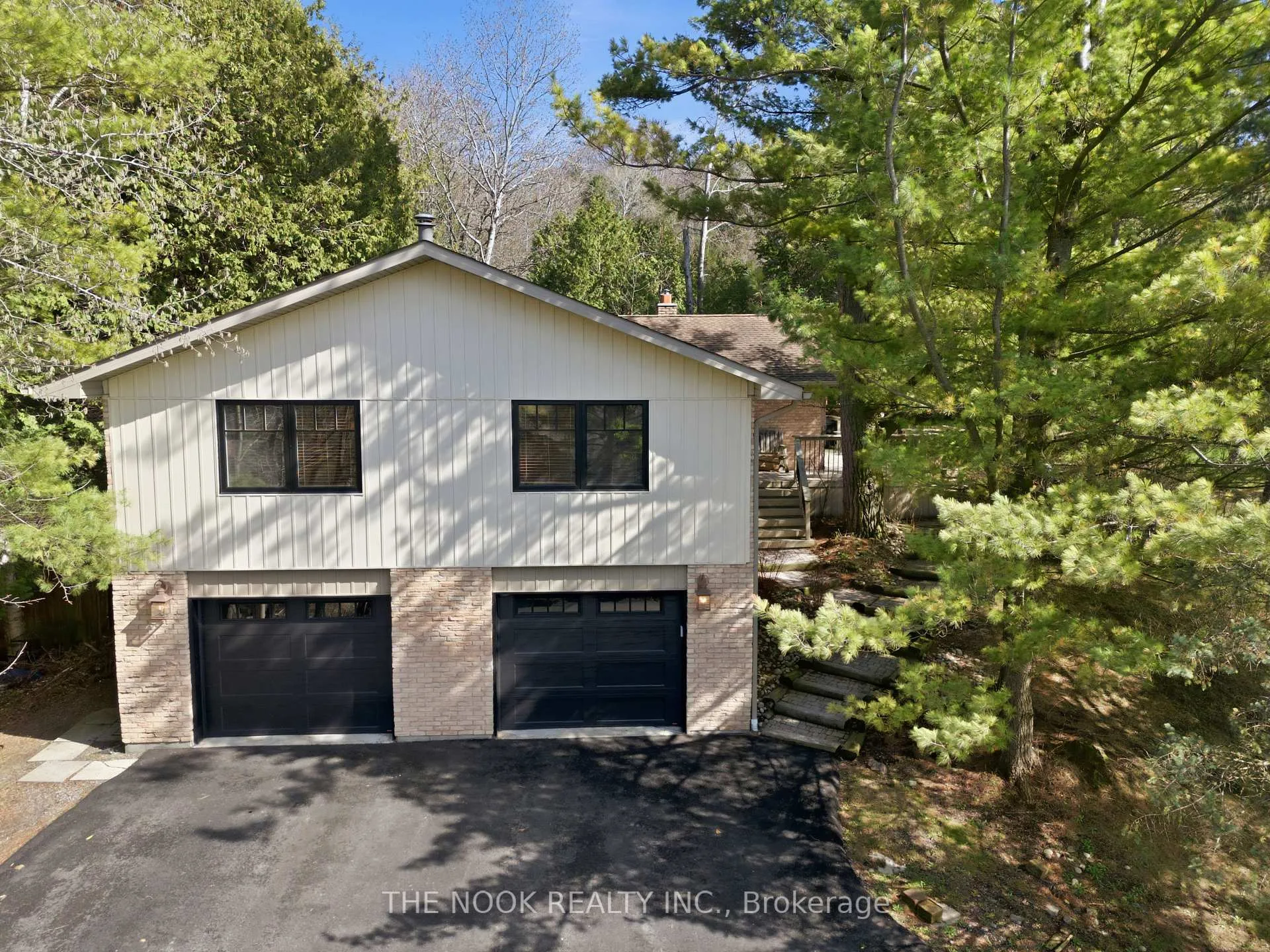 Photo 2 of 77 Cook Drive, King, Pottageville — HOMEH