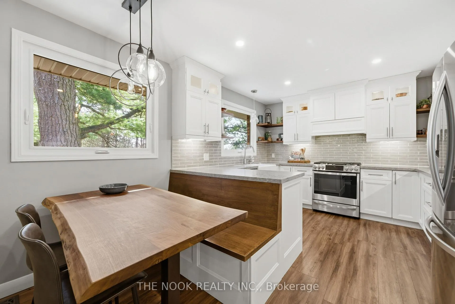 Photo 9 of 77 Cook Drive, King, Pottageville — HOMEH