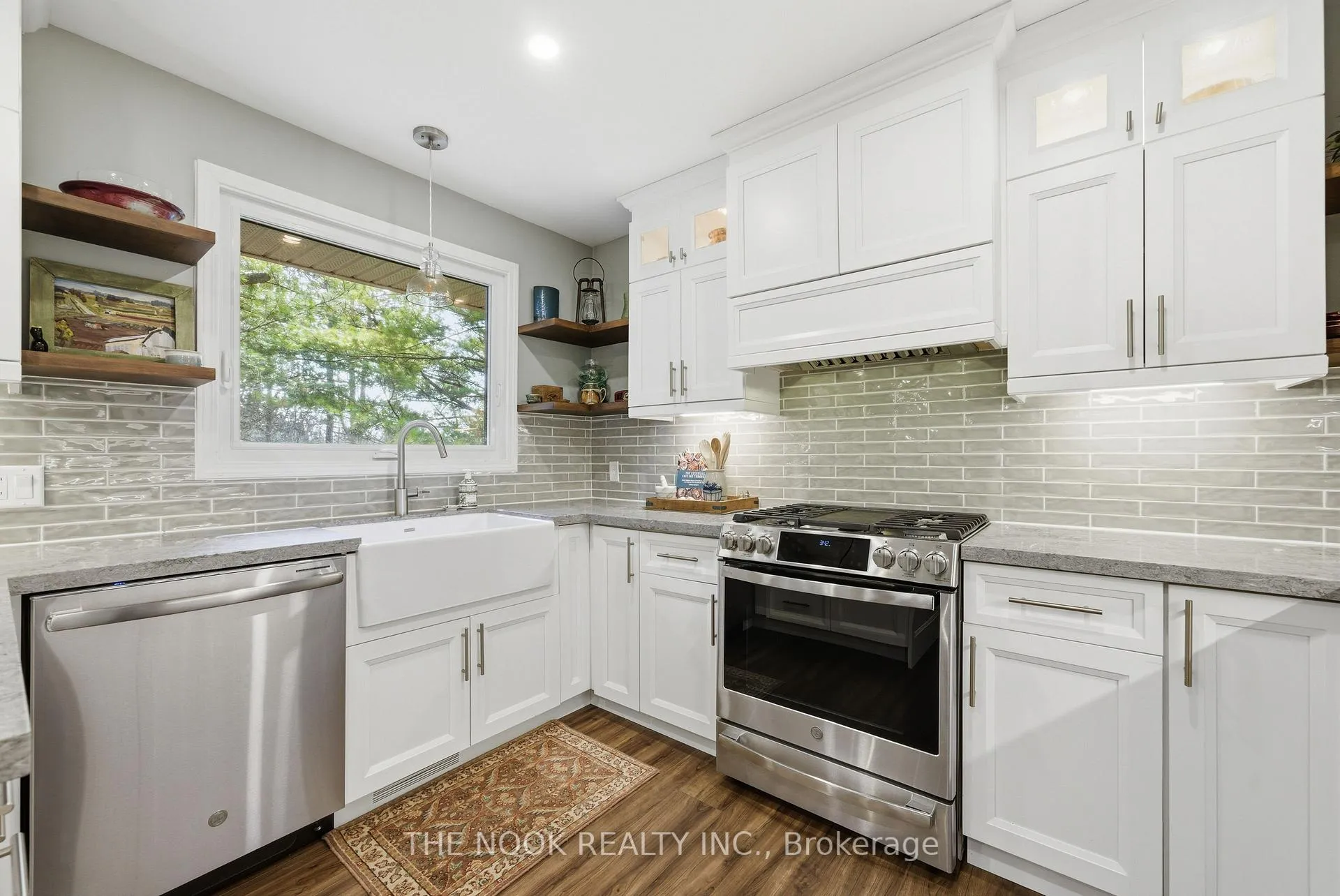 Photo 11 of 77 Cook Drive, King, Pottageville — HOMEH
