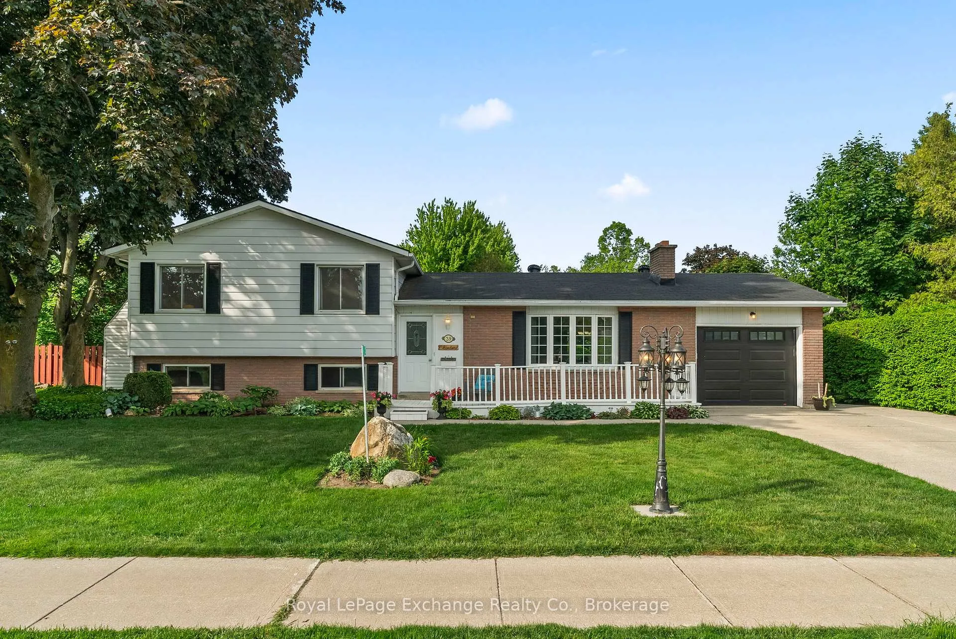 Photo 2 of 39 Maccaskill Road, Kincardine — HOMEH