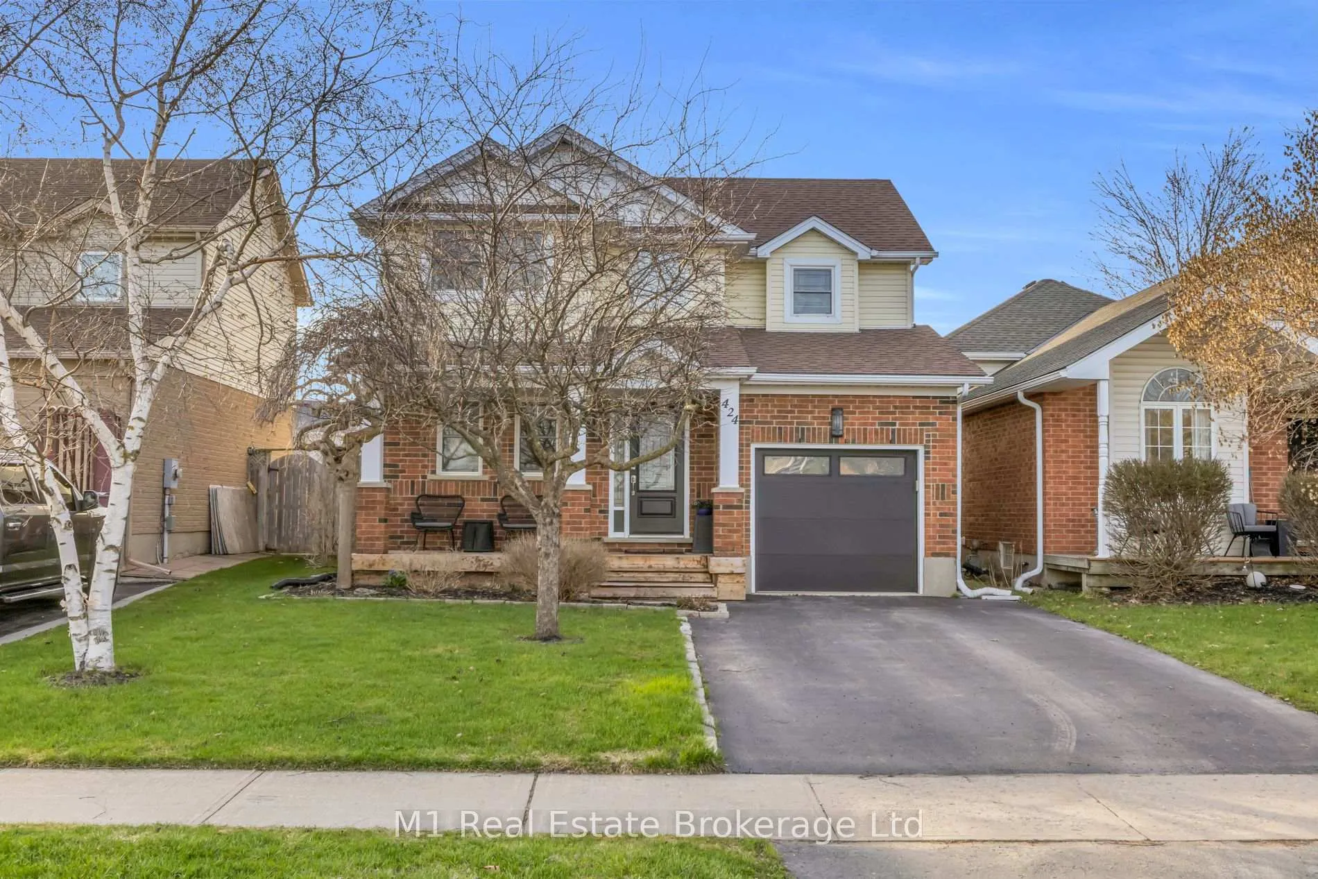 Photo 1 of 424 Millburn Boulevard, Centre Wellington, Fergus — HOMEH