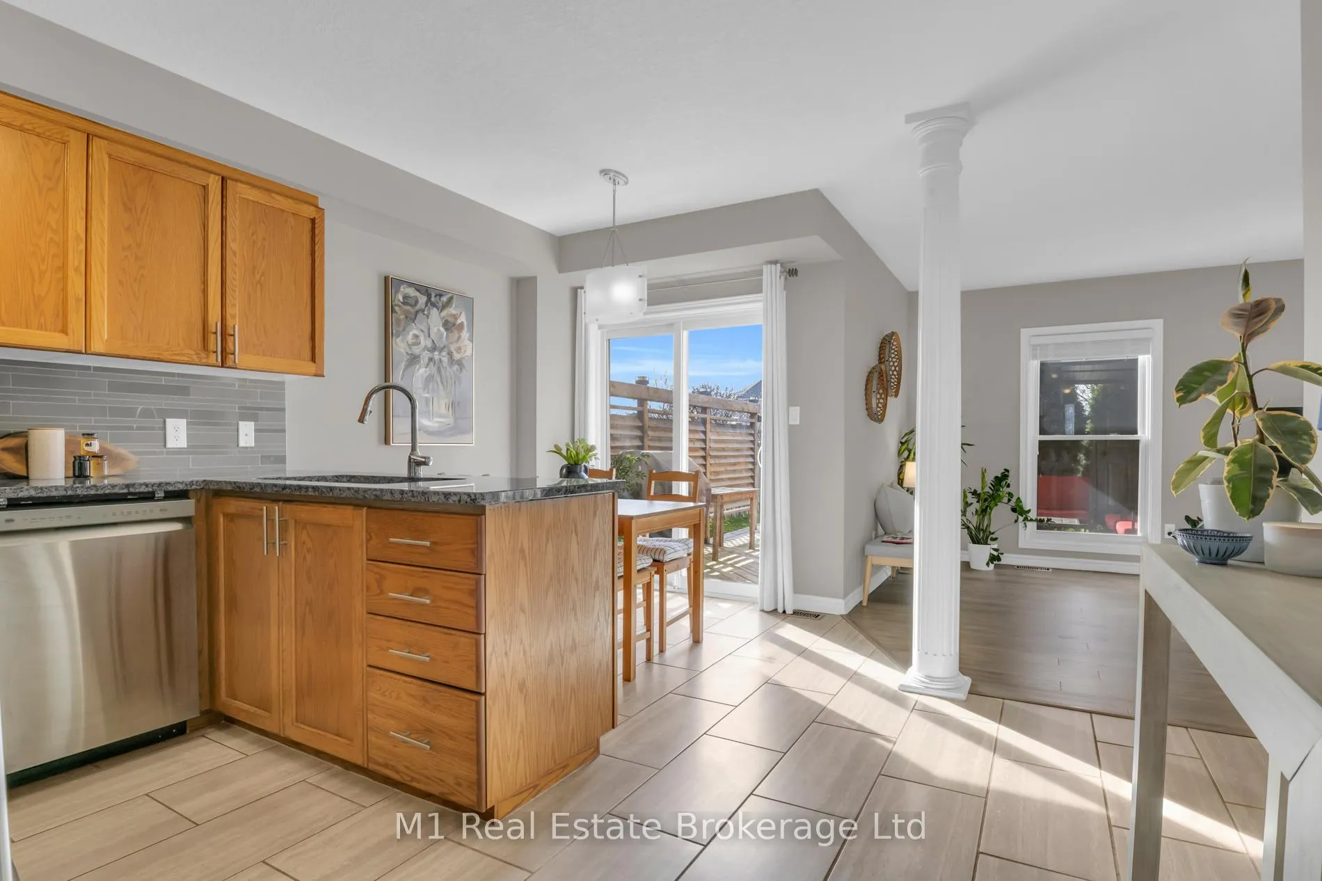 Photo 11 of 424 Millburn Boulevard, Centre Wellington, Fergus — HOMEH