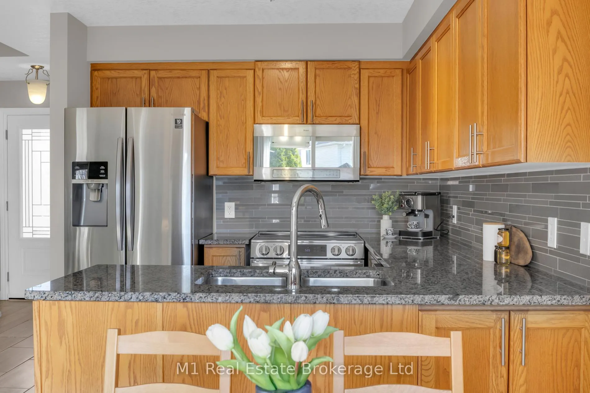 Photo 15 of 424 Millburn Boulevard, Centre Wellington, Fergus — HOMEH