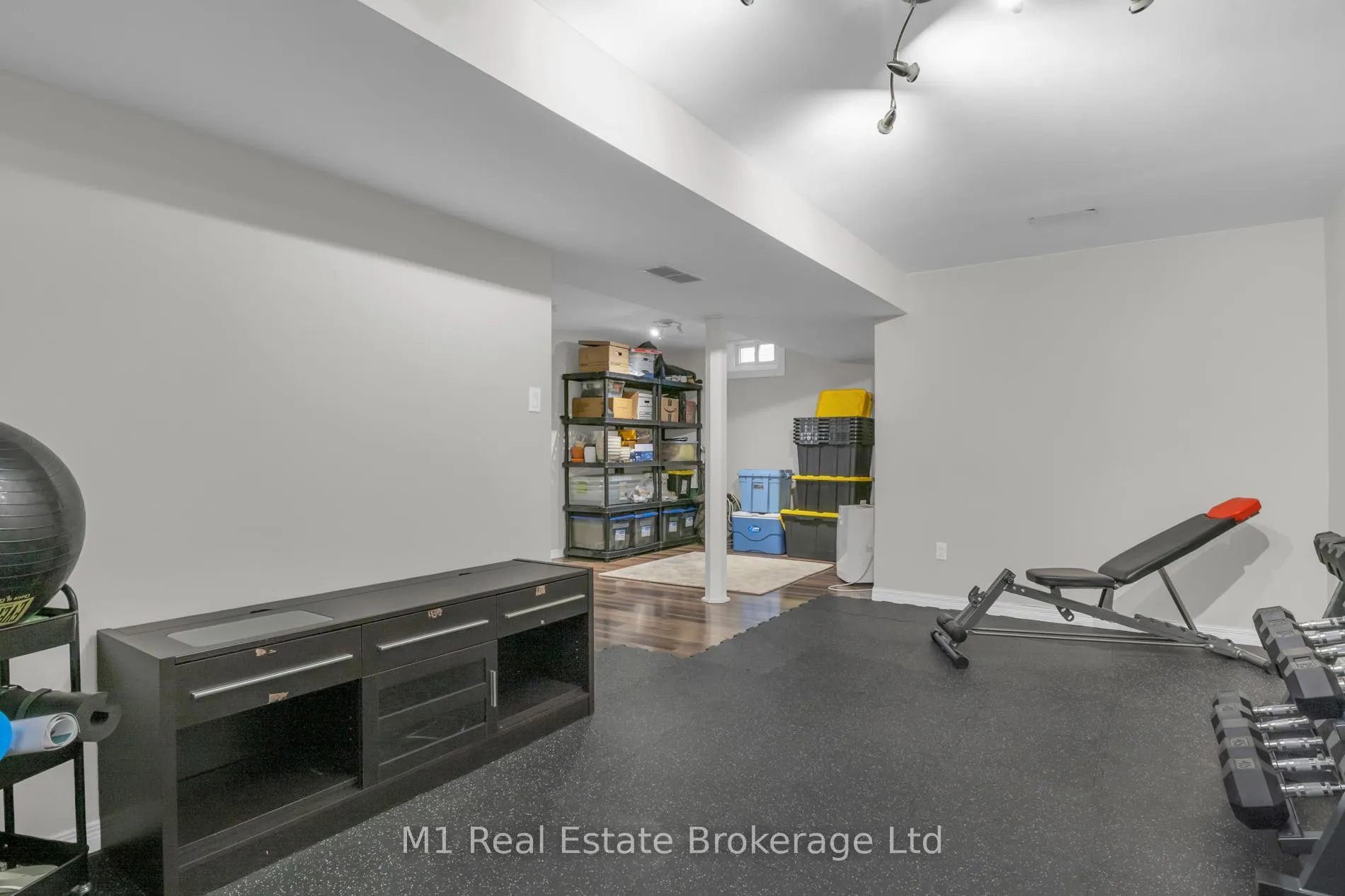 Photo 37 of 424 Millburn Boulevard, Centre Wellington, Fergus — HOMEH