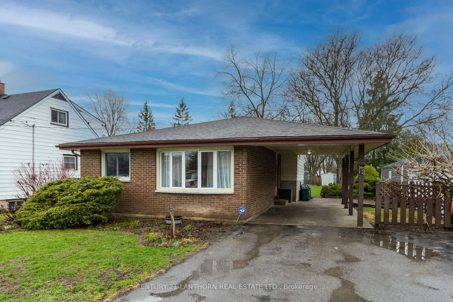 Photo 1 of 18 Glendale Road, Belleville, Belleville Ward — HOMEH