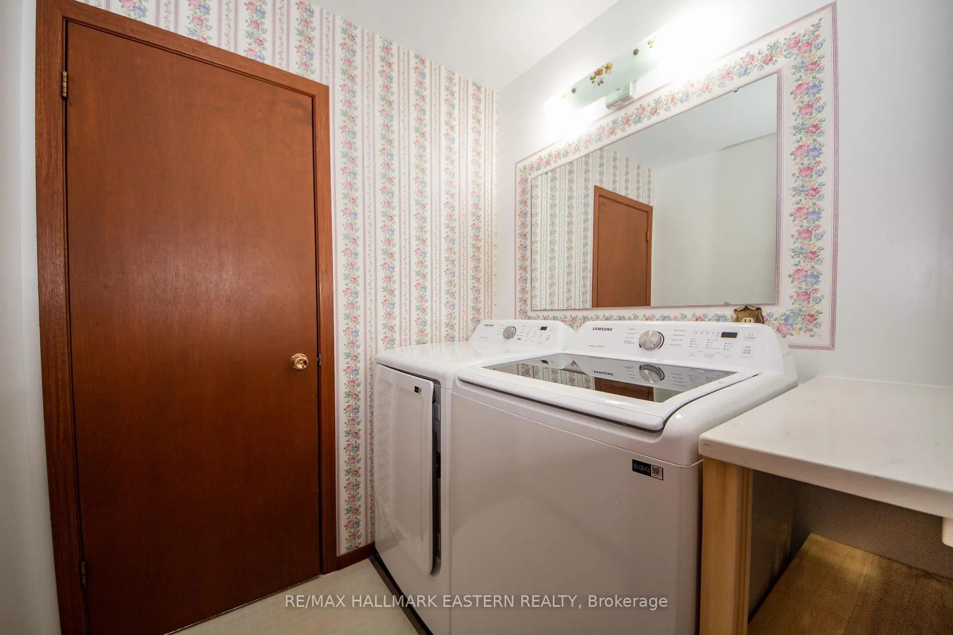 Photo 24 of 1239 7th Line, Selwyn — HOMEH