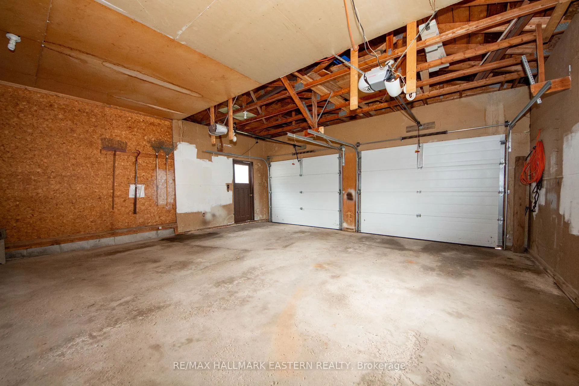 Photo 40 of 1239 7th Line, Selwyn — HOMEH