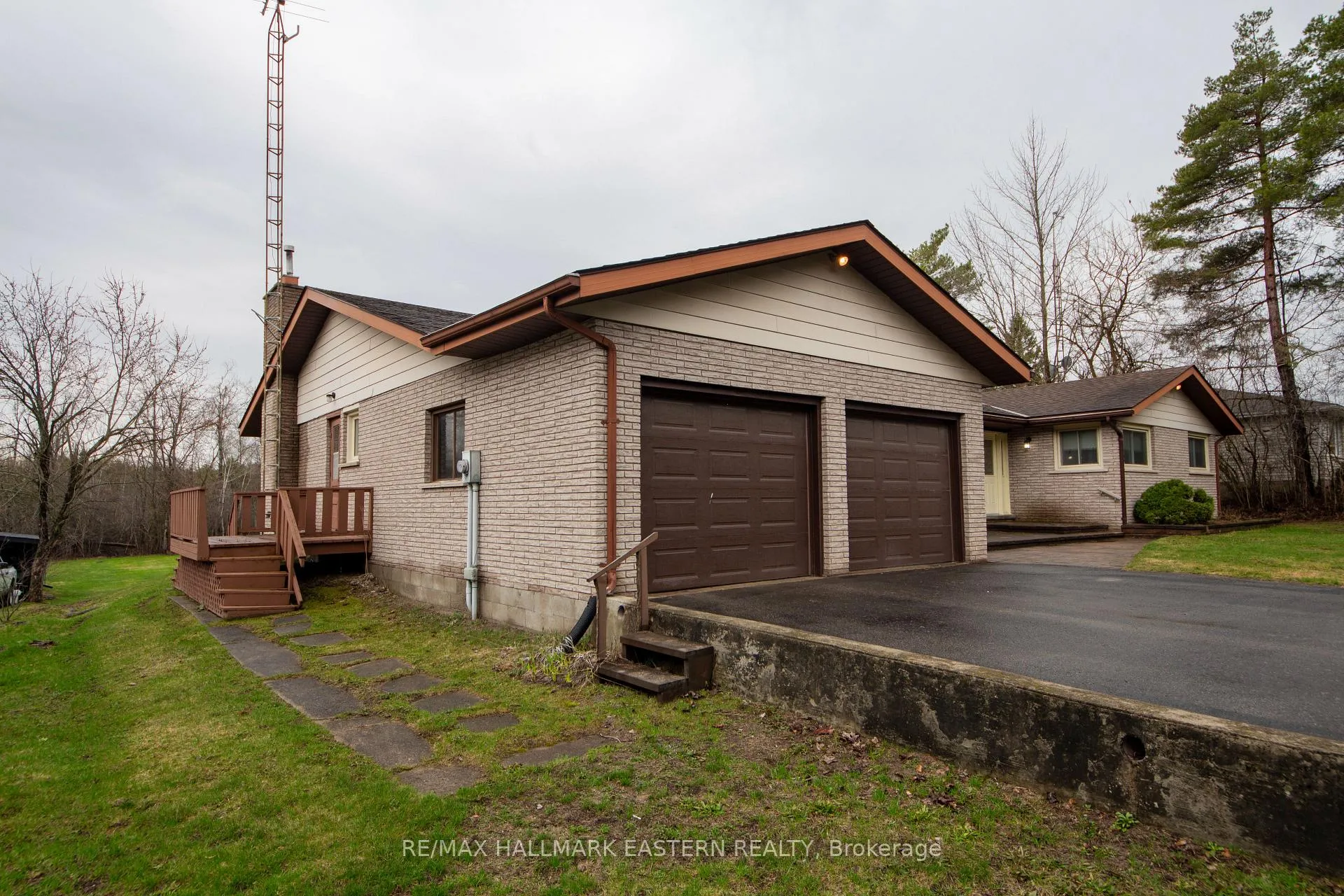Photo 41 of 1239 7th Line, Selwyn — HOMEH