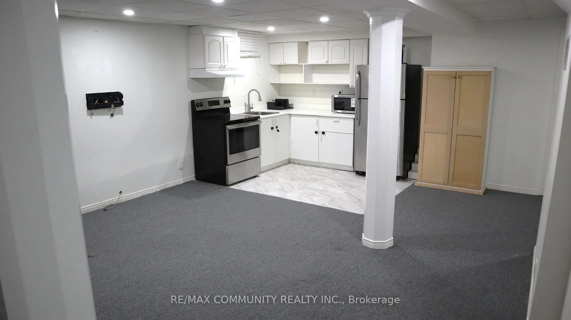 Front of Unit Basement, 1556 Dellbrook Avenue