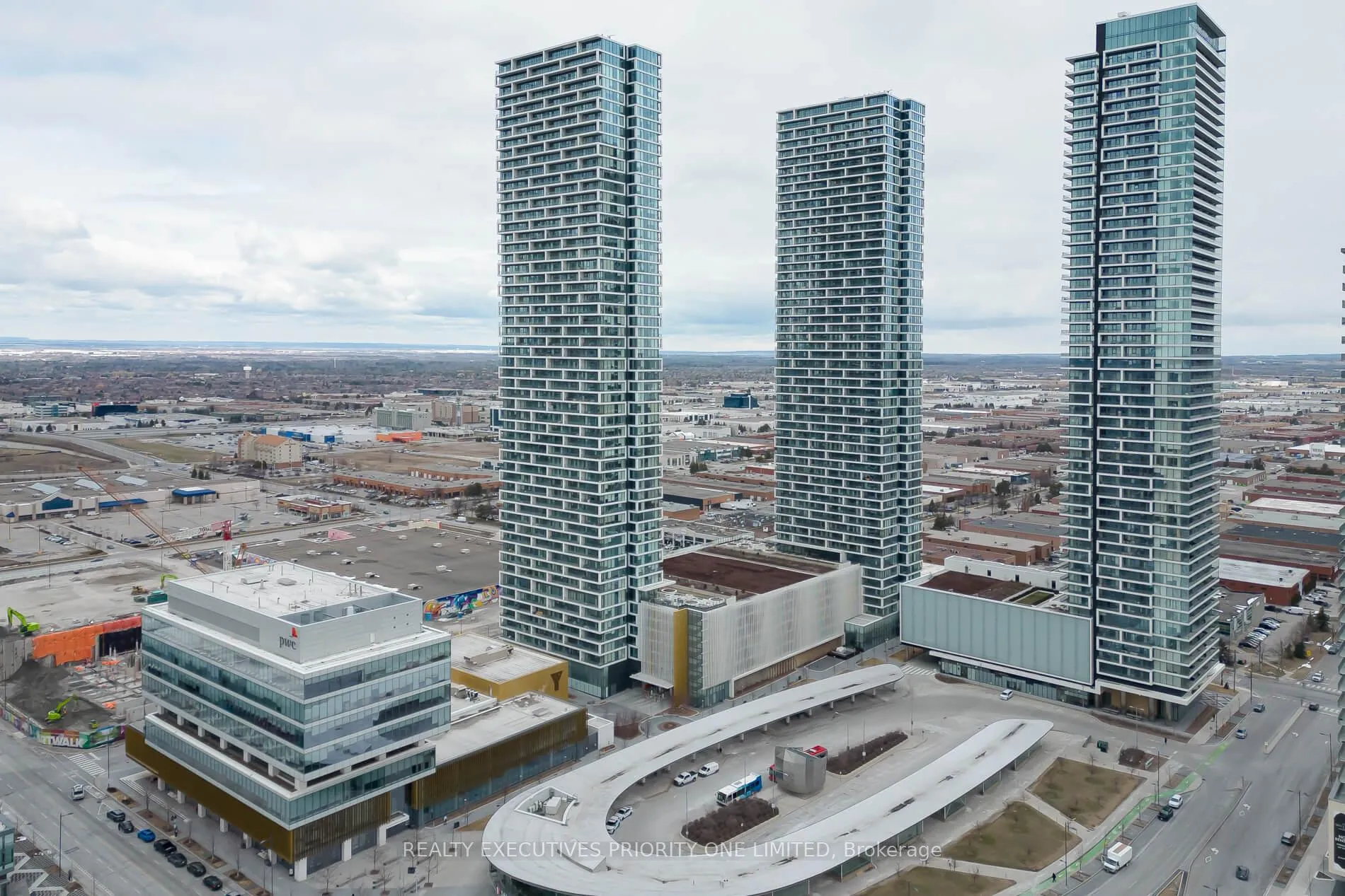 Photo 1 of Unit 5606, 5 Buttermill Avenue, Vaughan, Vaughan Corporate Centre — HOMEH