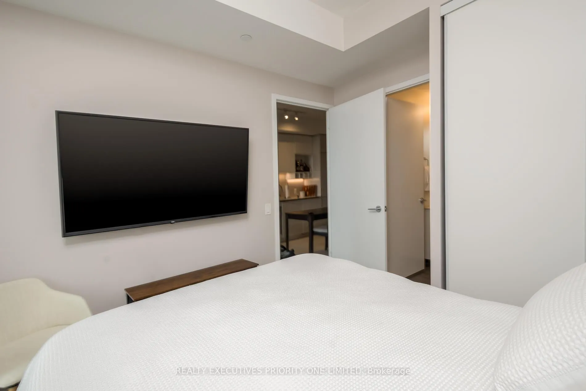 Photo 19 of Unit 5606, 5 Buttermill Avenue, Vaughan, Vaughan Corporate Centre — HOMEH