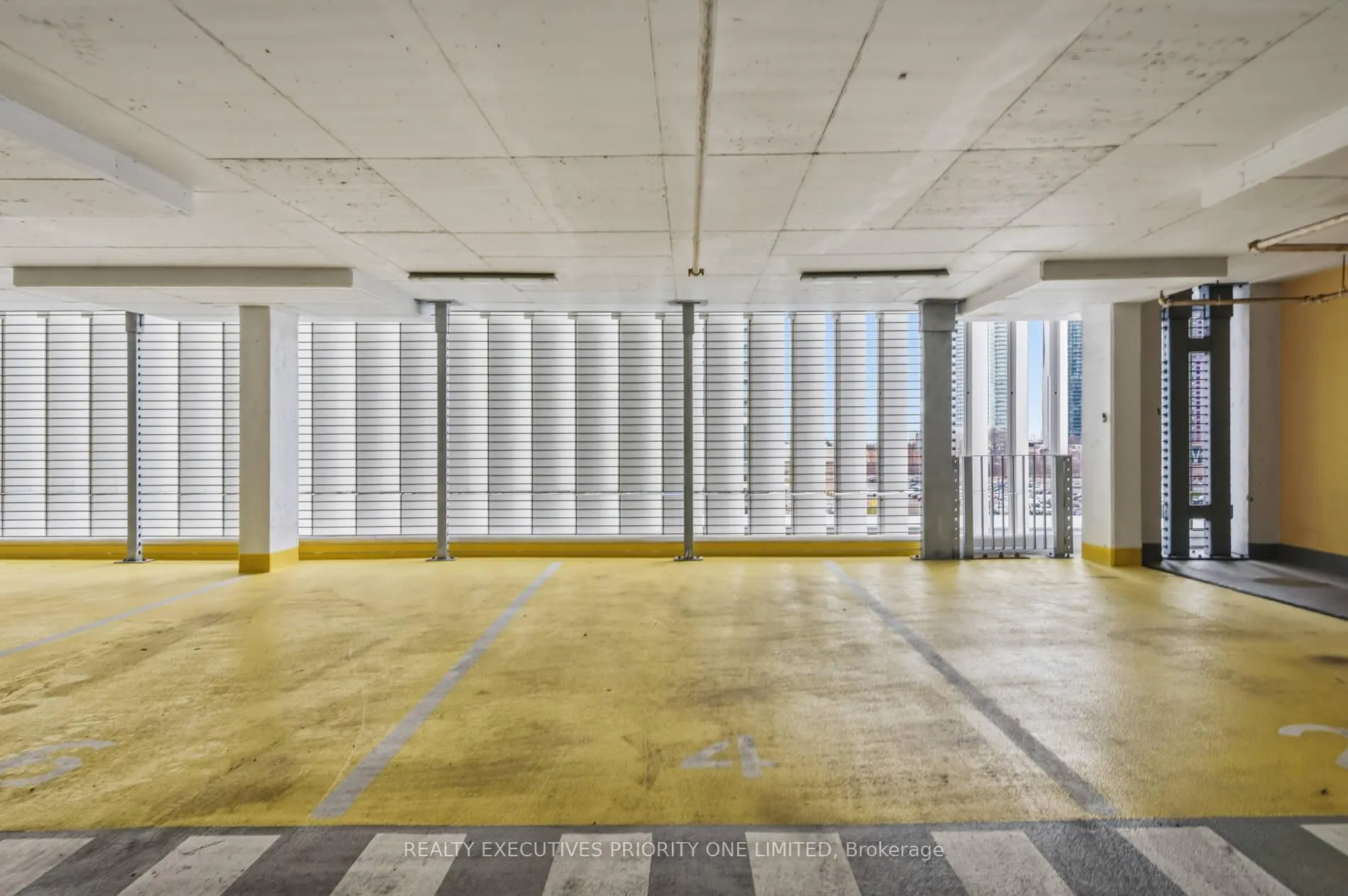 Photo 33 of Unit 5606, 5 Buttermill Avenue, Vaughan, Vaughan Corporate Centre — HOMEH