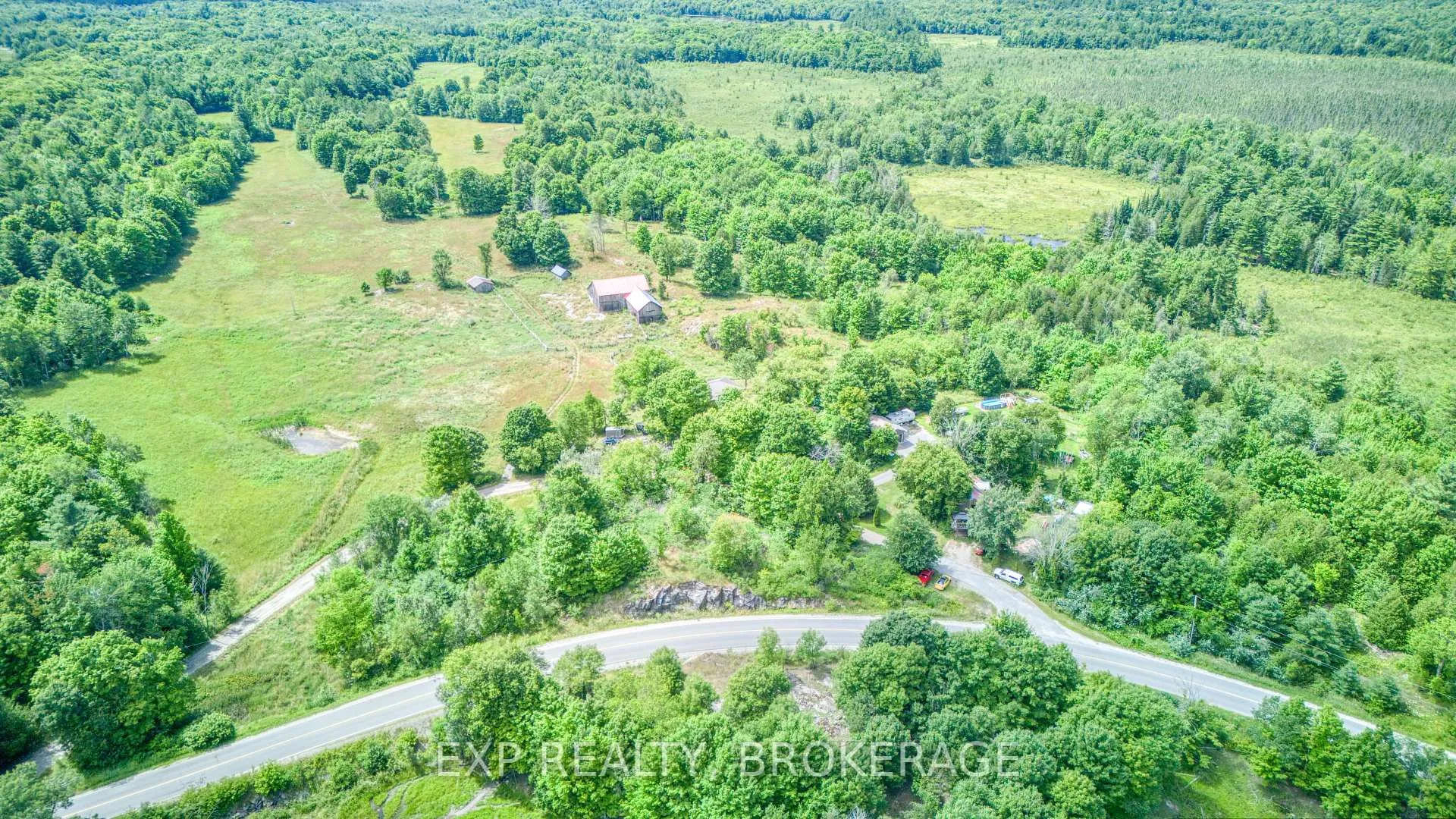Photo 2 of 3069C Fifth Lake Road, Frontenac, Frontenac Centre — HOMEH