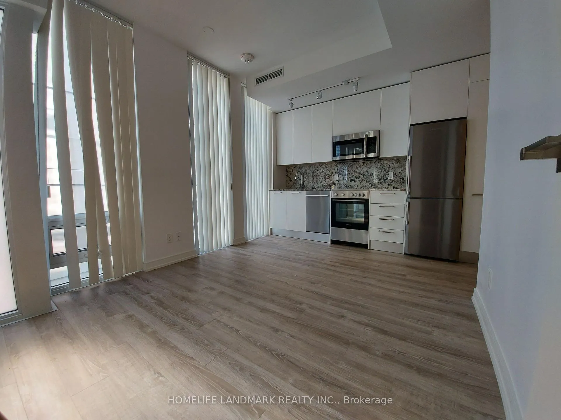 Photo 2 of Unit 2210, 28 Wellesley Street E, Toronto, Church-Yonge Corridor — HOMEH