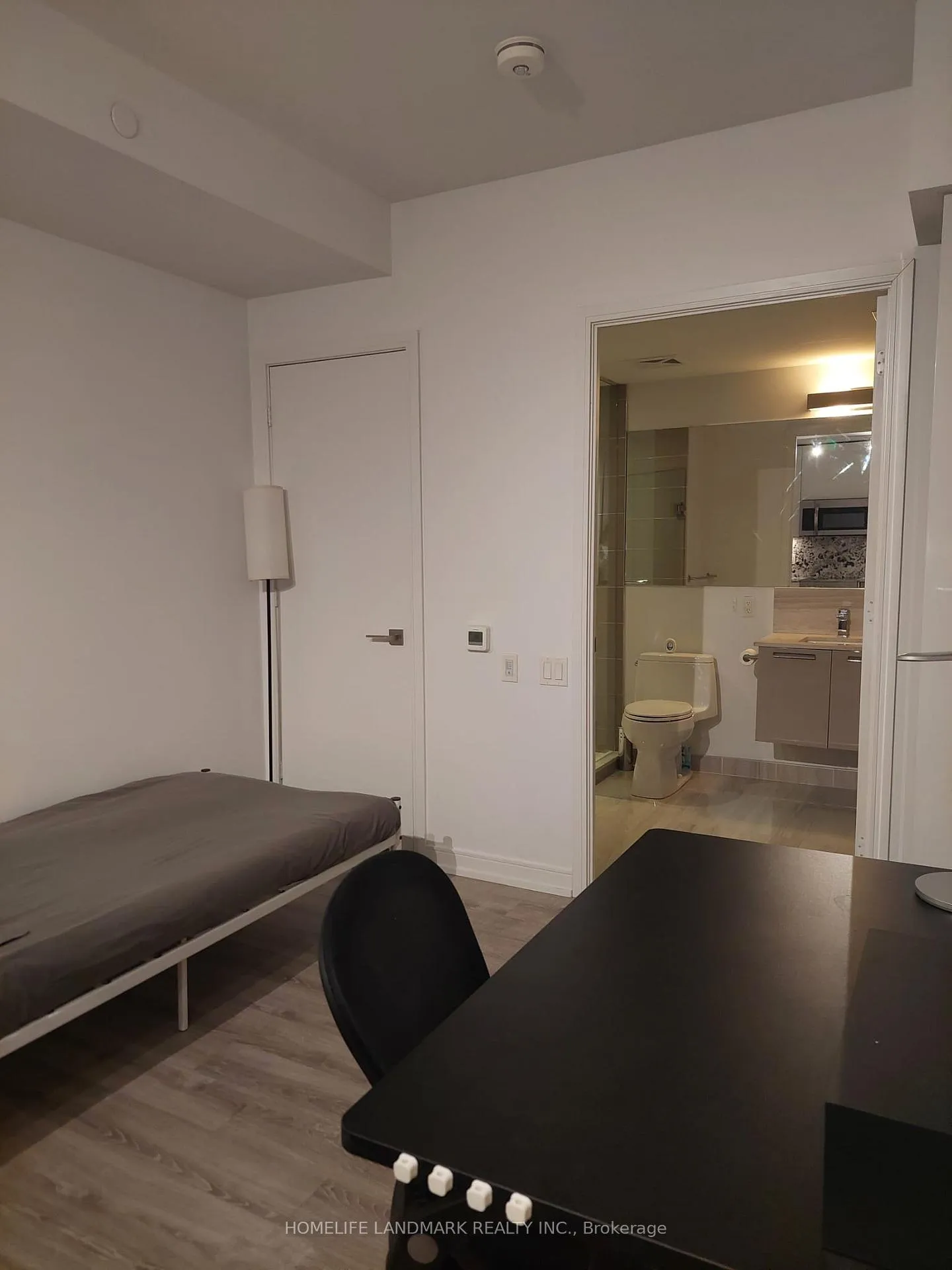 Photo 3 of Unit 2210, 28 Wellesley Street E, Toronto, Church-Yonge Corridor — HOMEH