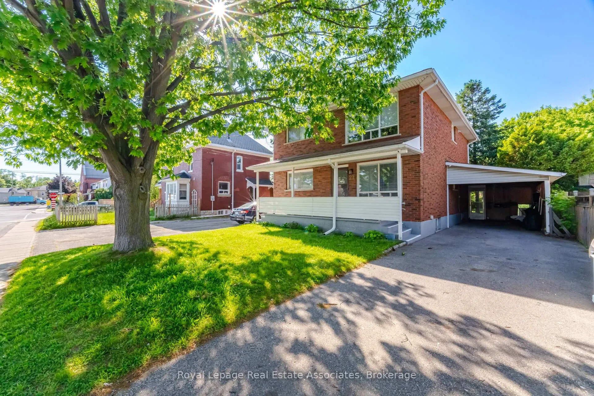 Photo 4 of Unit A, 22 St James Street, Brantford, North Ward — HOMEH