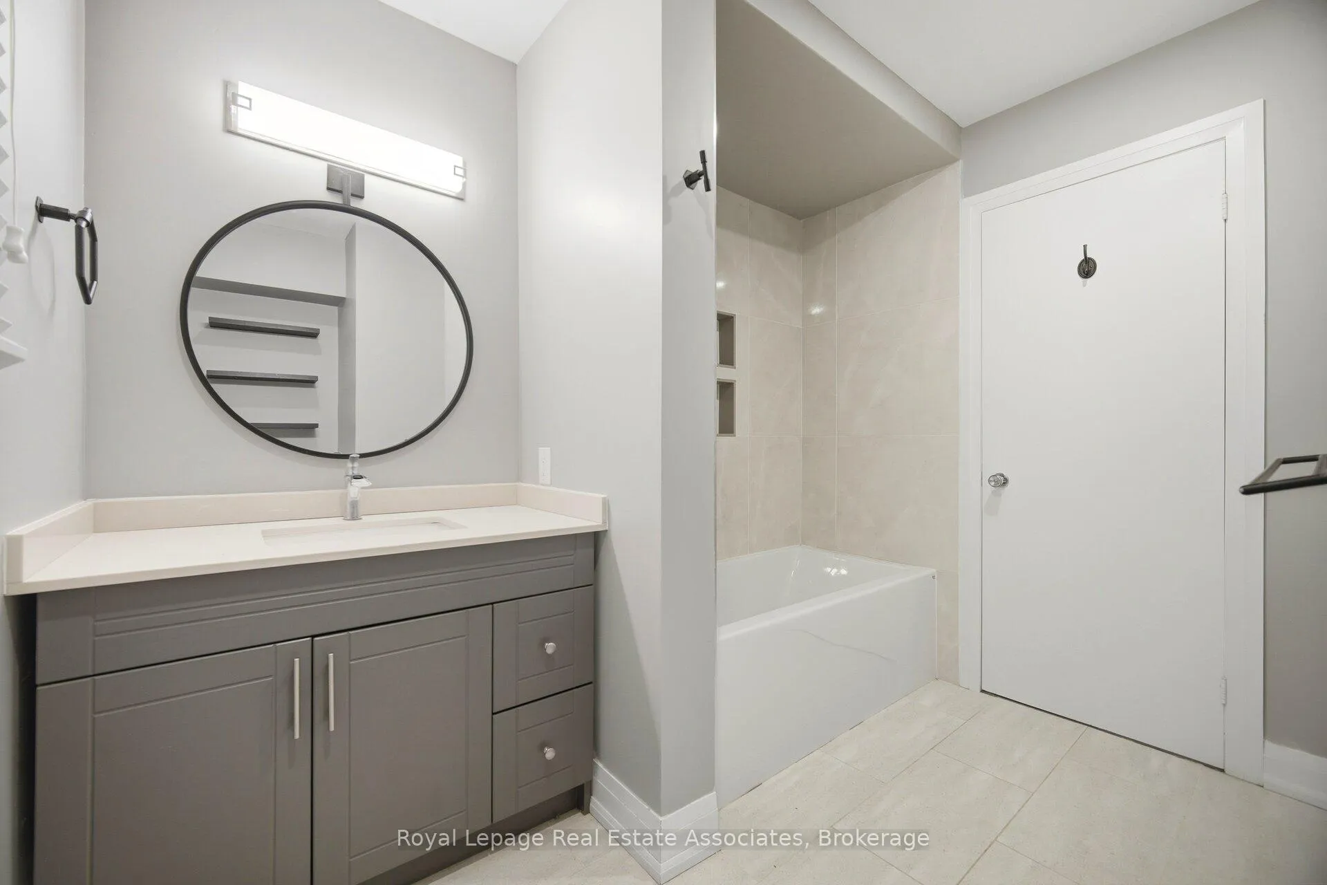 Photo 29 of Unit A, 22 St James Street, Brantford, North Ward — HOMEH