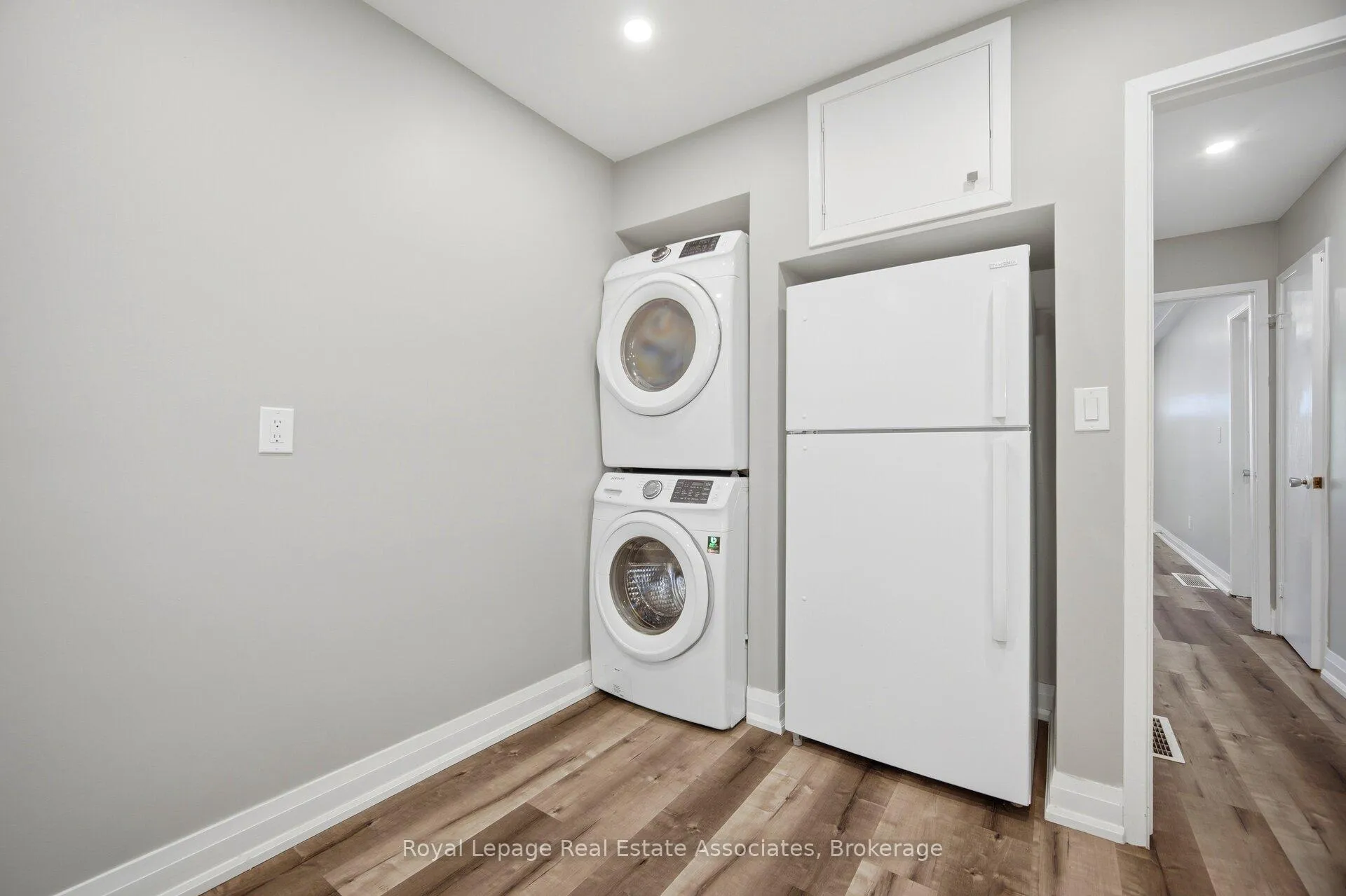 Photo 30 of Unit A, 22 St James Street, Brantford, North Ward — HOMEH