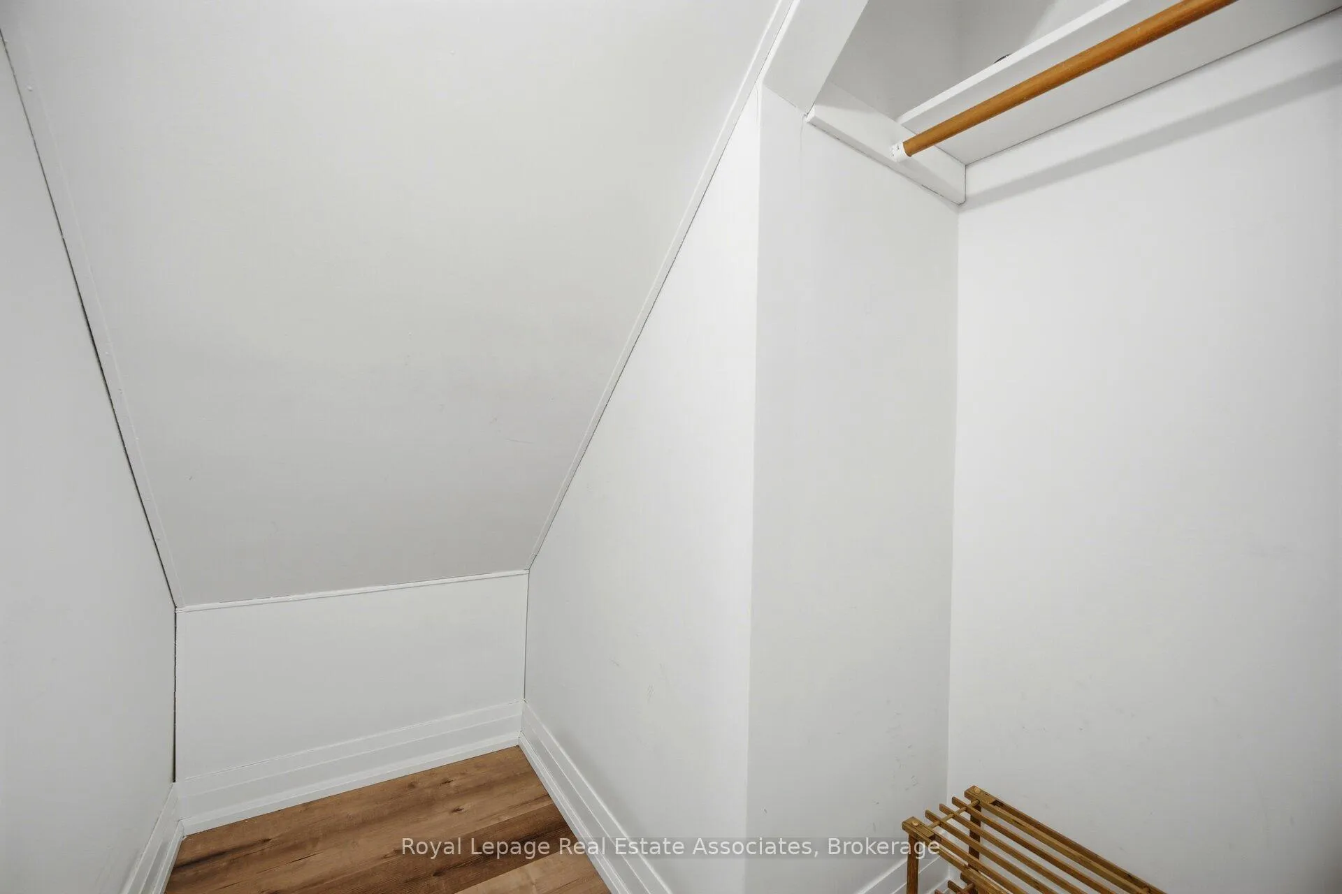 Photo 31 of Unit A, 22 St James Street, Brantford, North Ward — HOMEH