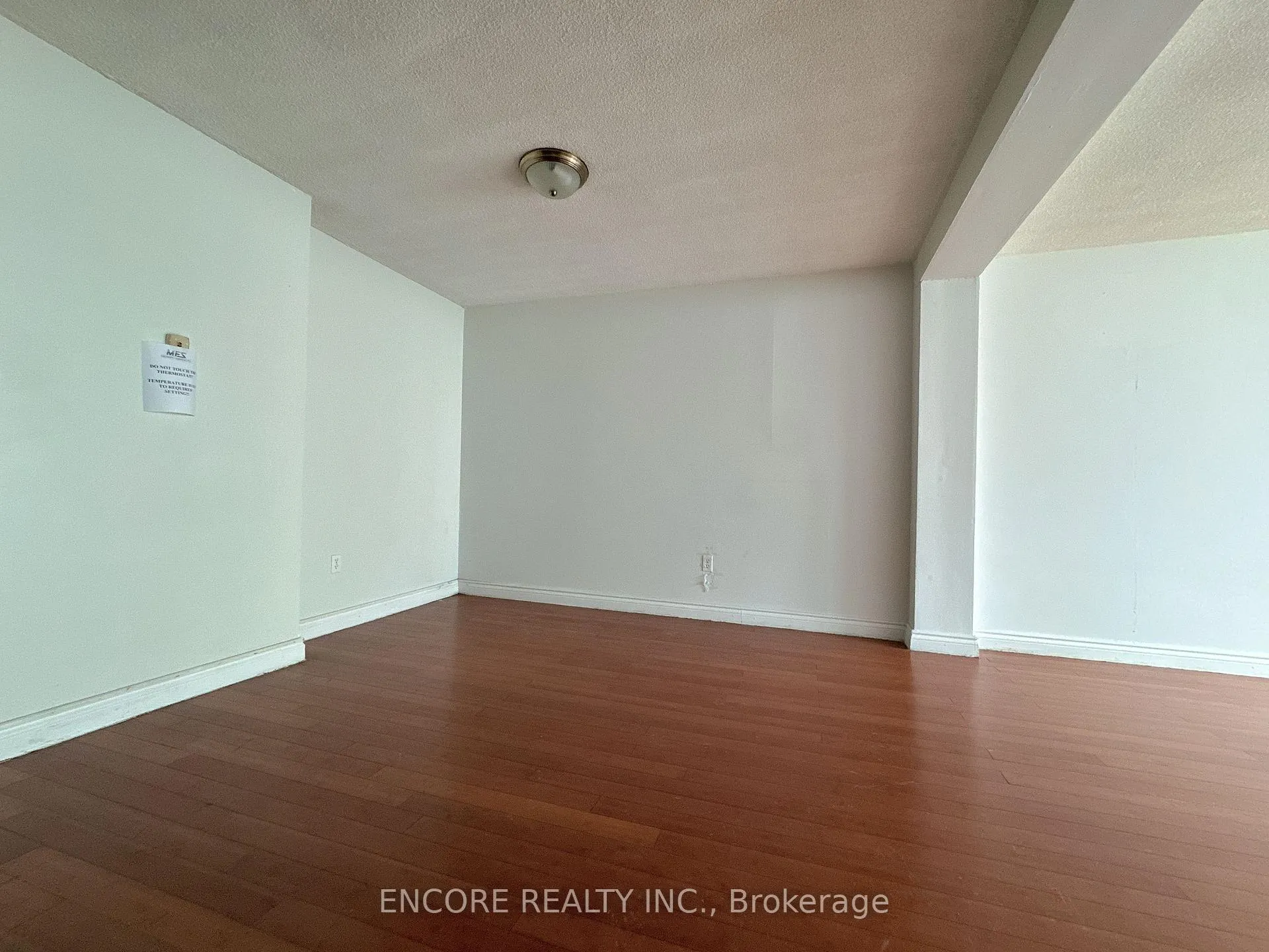 Photo 5 of Unit 808, 340 Dixon Road, Etobicoke, Kingsview Village-The Westway — HOMEH