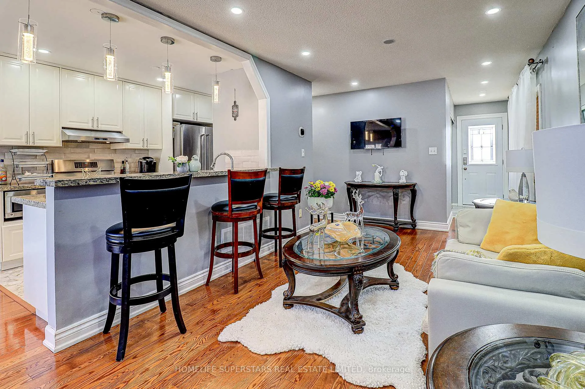 Photo 7 of 191 Wessenger Drive, Barrie, Holly — HOMEH