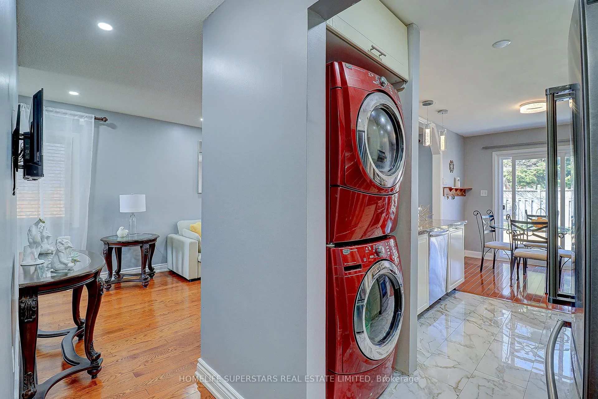 Photo 12 of 191 Wessenger Drive, Barrie, Holly — HOMEH