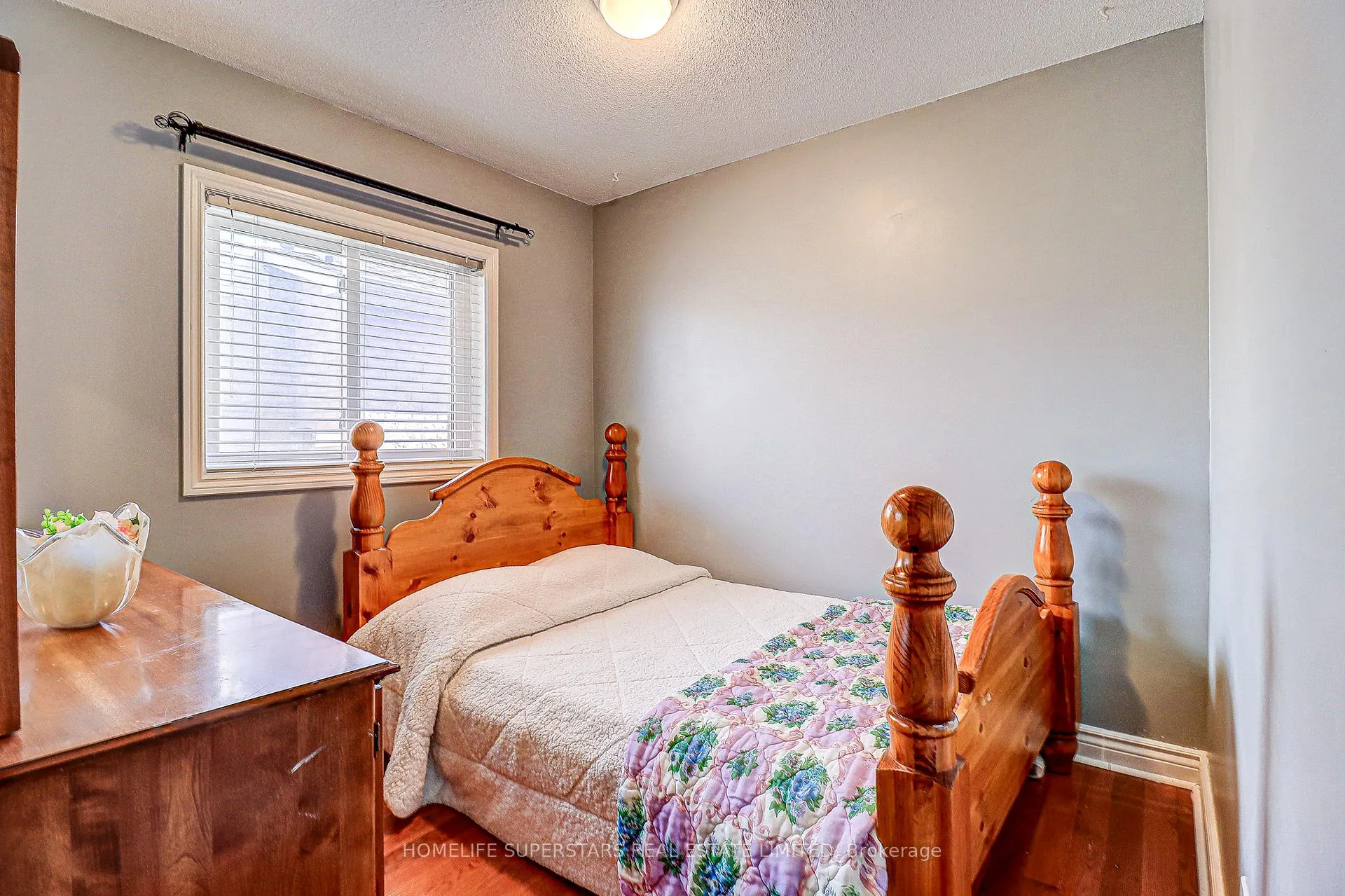 Photo 21 of 191 Wessenger Drive, Barrie, Holly — HOMEH