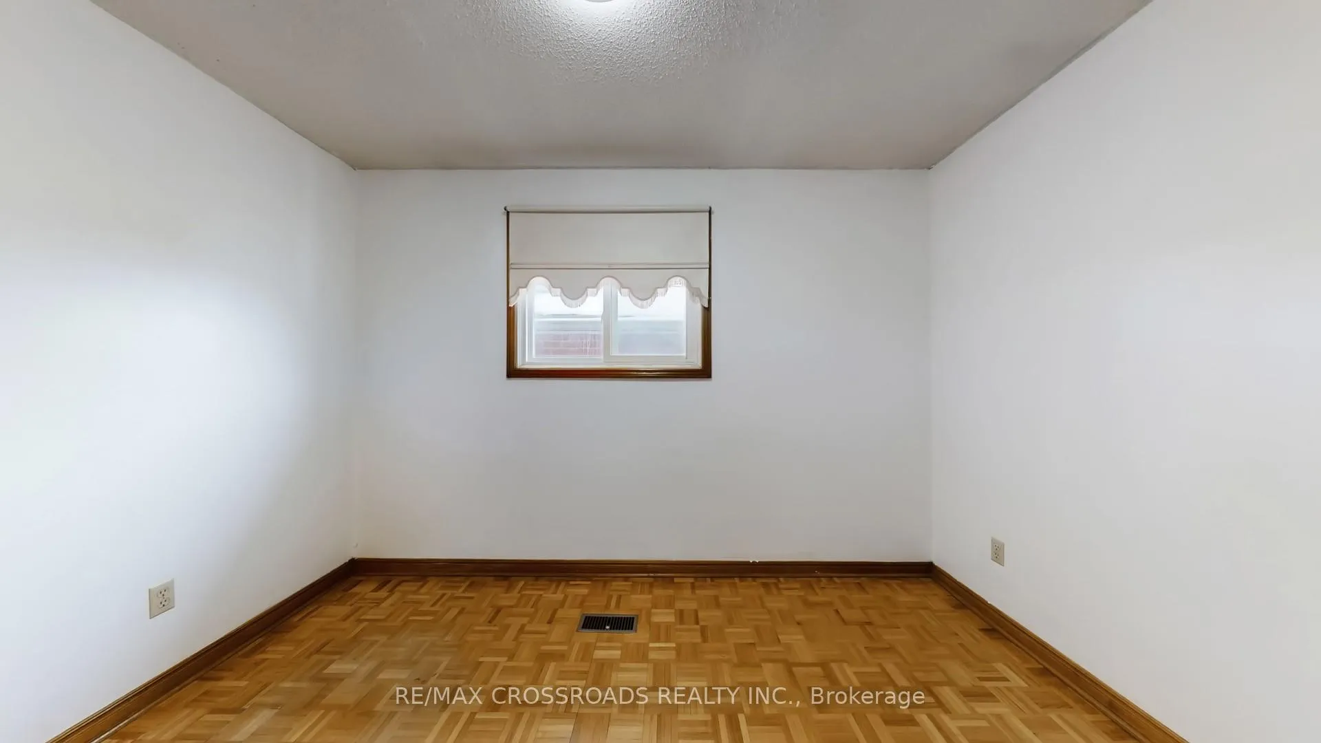 Photo 20 of 93A Wanstead Avenue, Scarborough, Oakridge — HOMEH