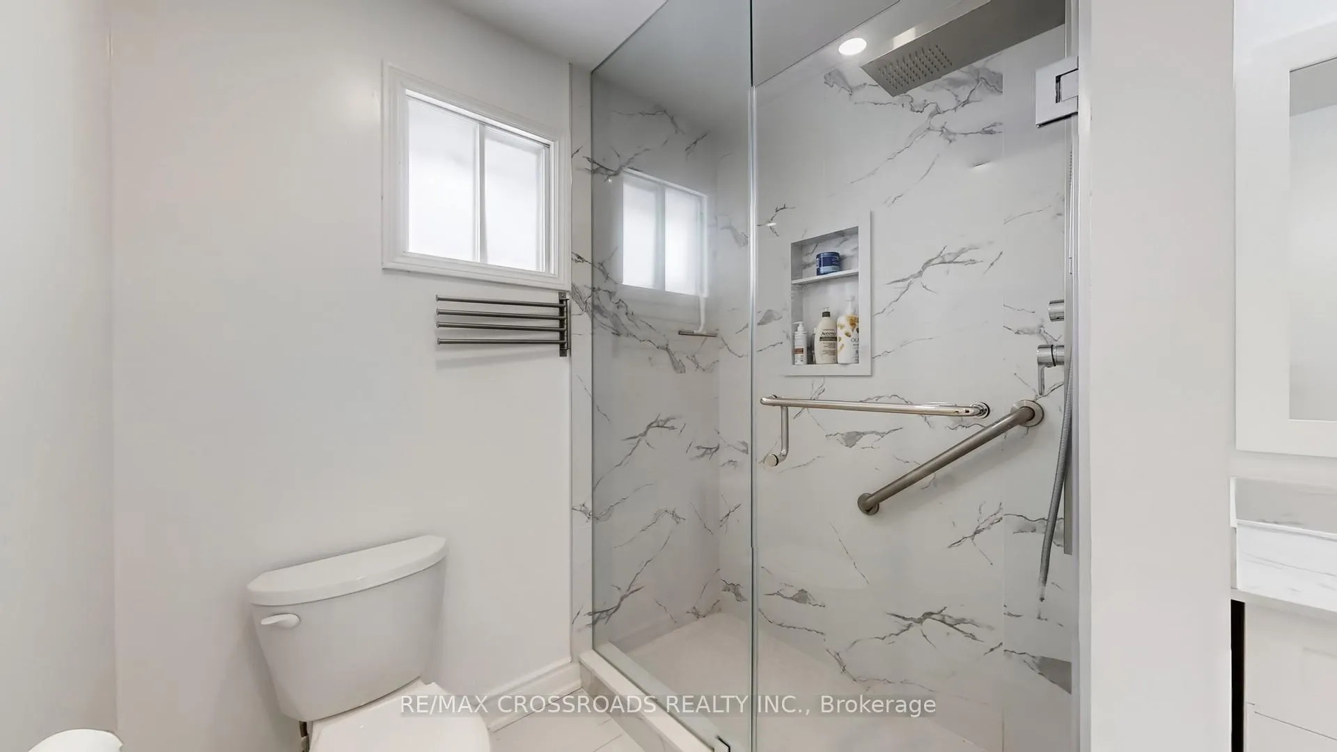 Photo 23 of 93A Wanstead Avenue, Scarborough, Oakridge — HOMEH