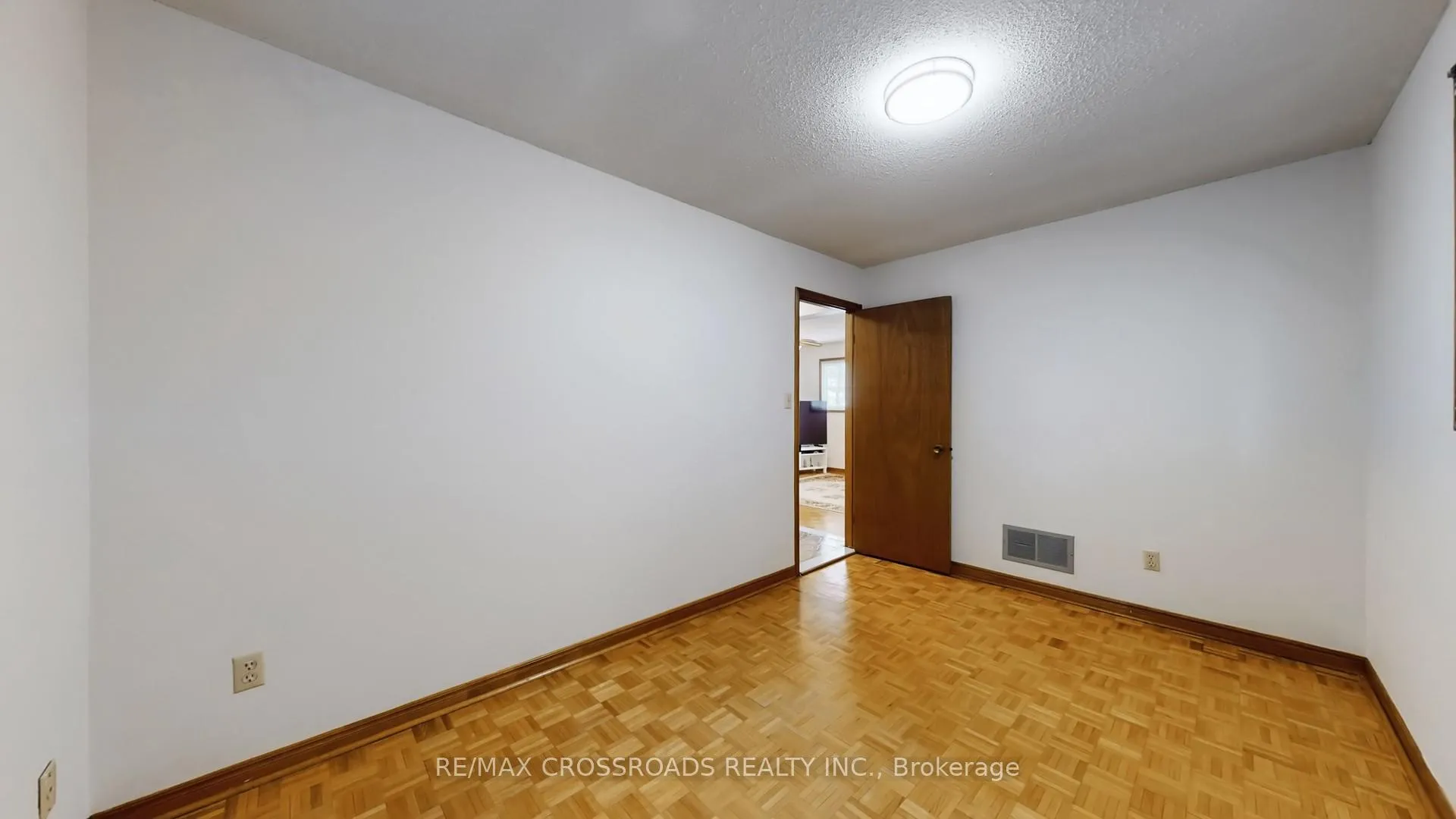 Photo 33 of 93A Wanstead Avenue, Scarborough, Oakridge — HOMEH