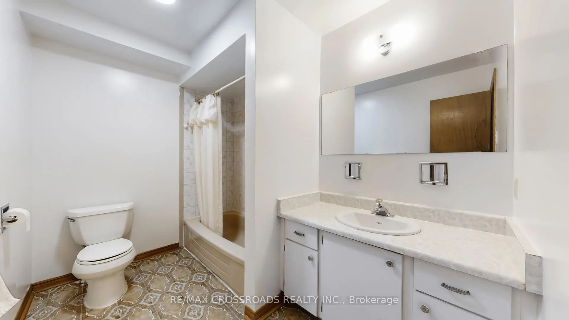 Photo 34 of 93A Wanstead Avenue, Scarborough, Oakridge — HOMEH