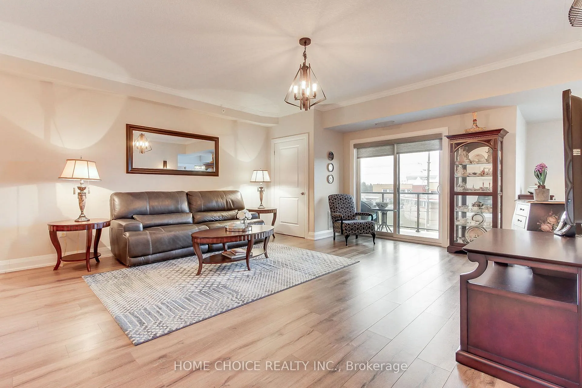 Photo 11 of Unit 301, 720 Yonge Street E, Barrie, Painswick South — HOMEH