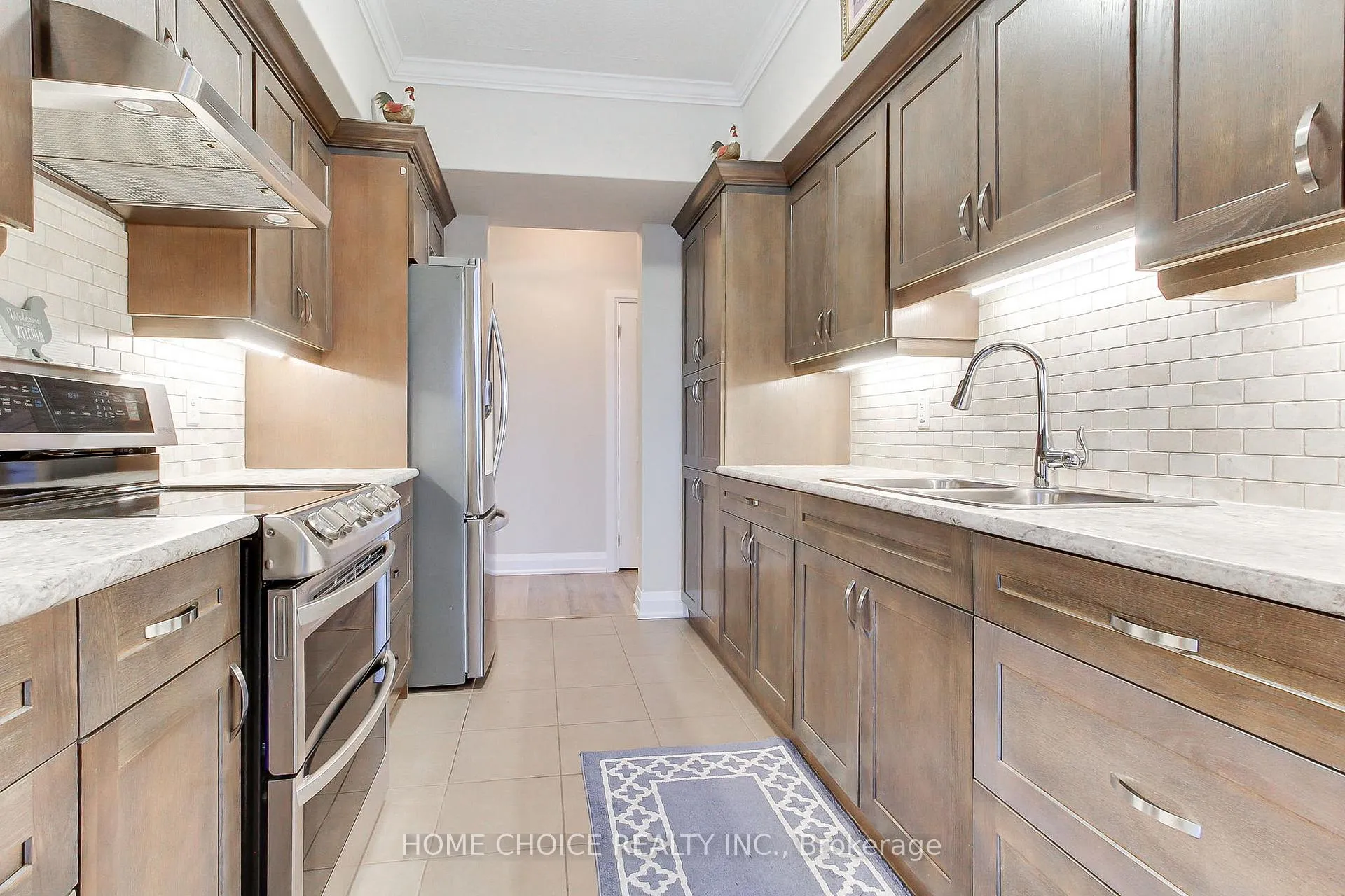 Photo 15 of Unit 301, 720 Yonge Street E, Barrie, Painswick South — HOMEH
