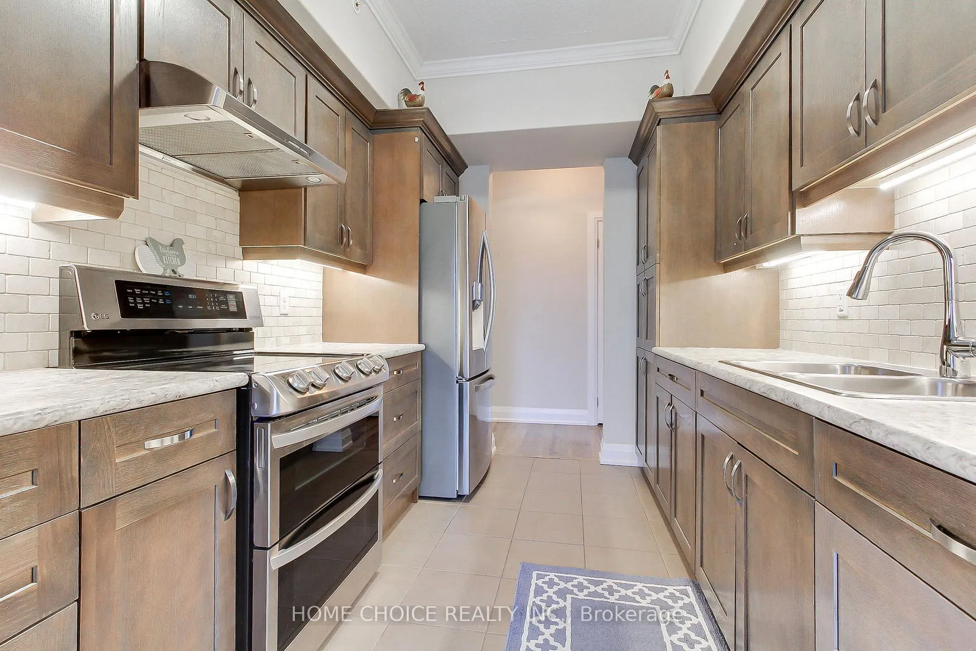 Photo 16 of Unit 301, 720 Yonge Street E, Barrie, Painswick South — HOMEH